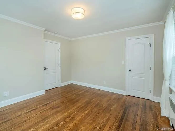 5 Central Avenue, Glen Cove, NY, 4 Bedrooms Bedrooms, 7 Rooms Rooms,2 BathroomsBathrooms,Residential,For Rent,Central,0,1025751 5 Central Avenue, Glen Cove, NY, 4 Bedrooms Bedrooms, 7 Rooms Rooms,2 BathroomsBathrooms,Residential,For Rent,Central,0,1025751