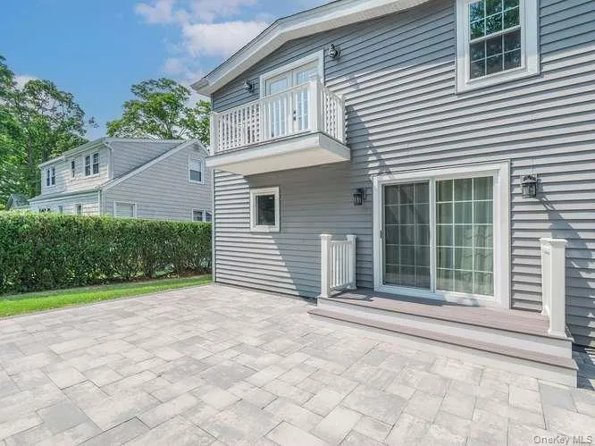 5 Central Avenue, Glen Cove, NY, 4 Bedrooms Bedrooms, 7 Rooms Rooms,2 BathroomsBathrooms,Residential,For Rent,Central,0,1025751 5 Central Avenue, Glen Cove, NY, 4 Bedrooms Bedrooms, 7 Rooms Rooms,2 BathroomsBathrooms,Residential,For Rent,Central,0,1025751