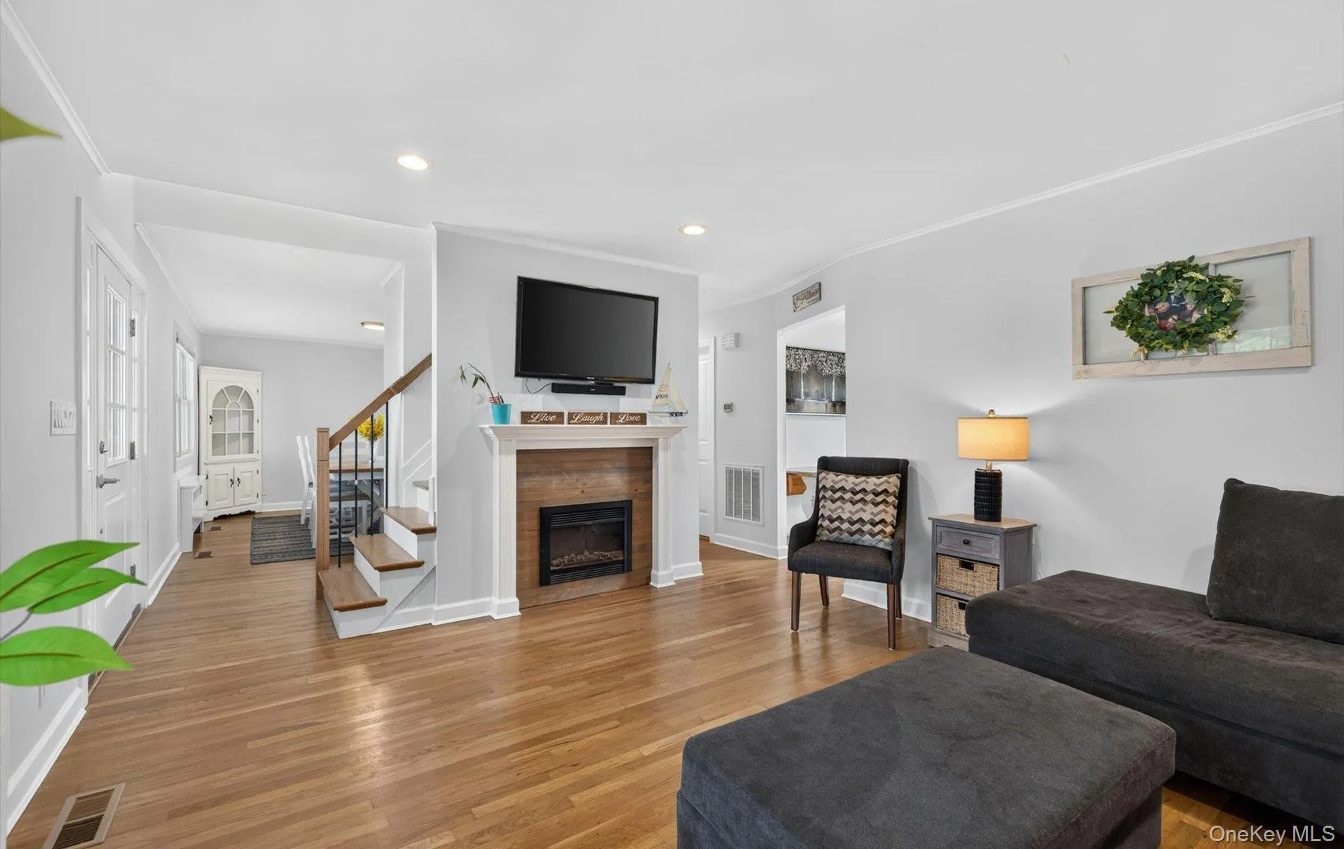 292 Alleghany Avenue, Babylon, NY, 5 Bedrooms Bedrooms, 8 Rooms Rooms,3 BathroomsBathrooms,Residential,For Rent,Alleghany,0,1025758 292 Alleghany Avenue, Babylon, NY, 5 Bedrooms Bedrooms, 8 Rooms Rooms,3 BathroomsBathrooms,Residential,For Rent,Alleghany,0,1025758