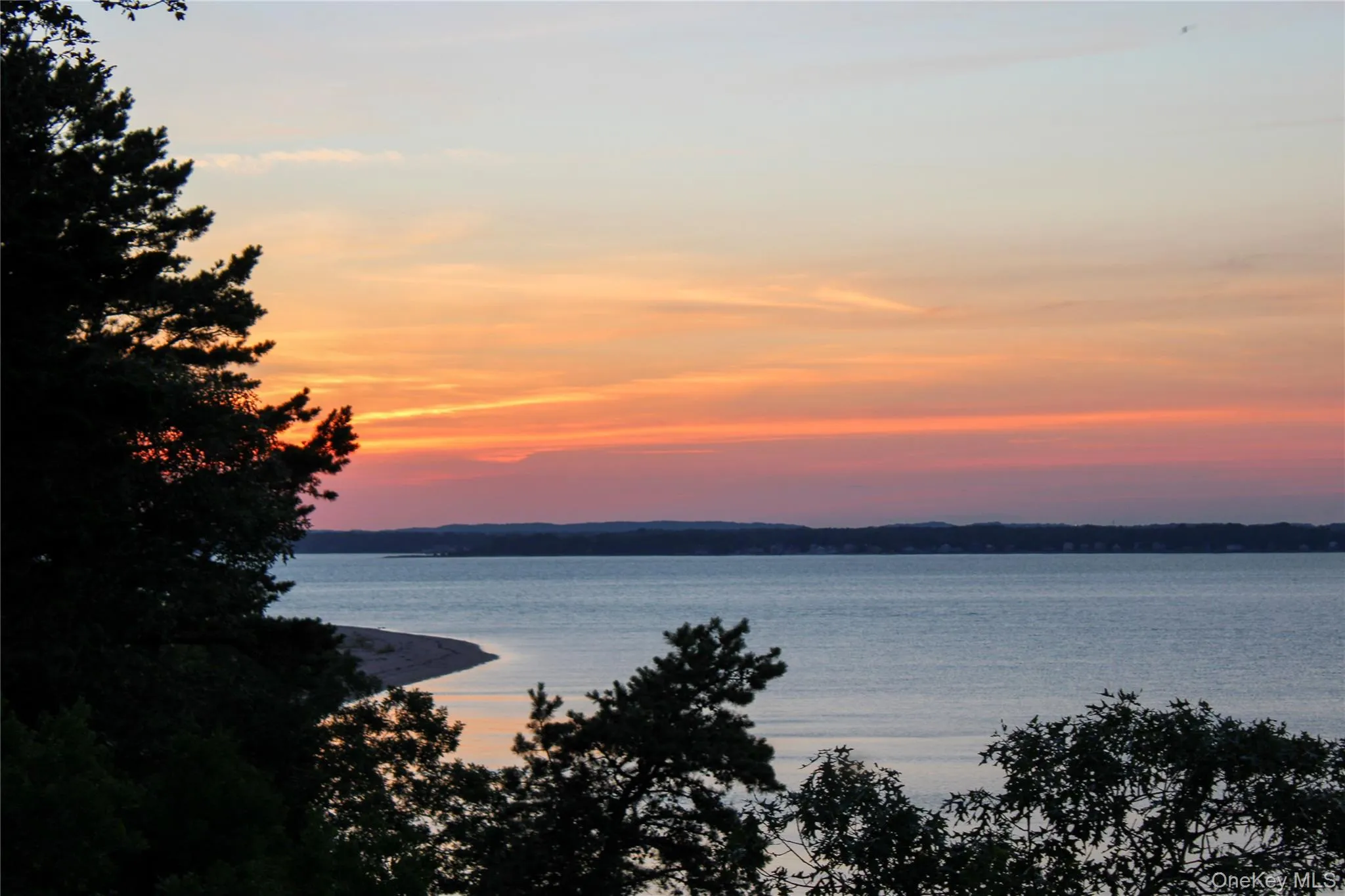46 Red Cedar Point Road, Southampton, NY, 2 Bedrooms Bedrooms, 5 Rooms Rooms,1 BathroomBathrooms,Residential,For Rent,Red Cedar Point,0,1025760 46 Red Cedar Point Road, Southampton, NY, 2 Bedrooms Bedrooms, 5 Rooms Rooms,1 BathroomBathrooms,Residential,For Rent,Red Cedar Point,0,1025760