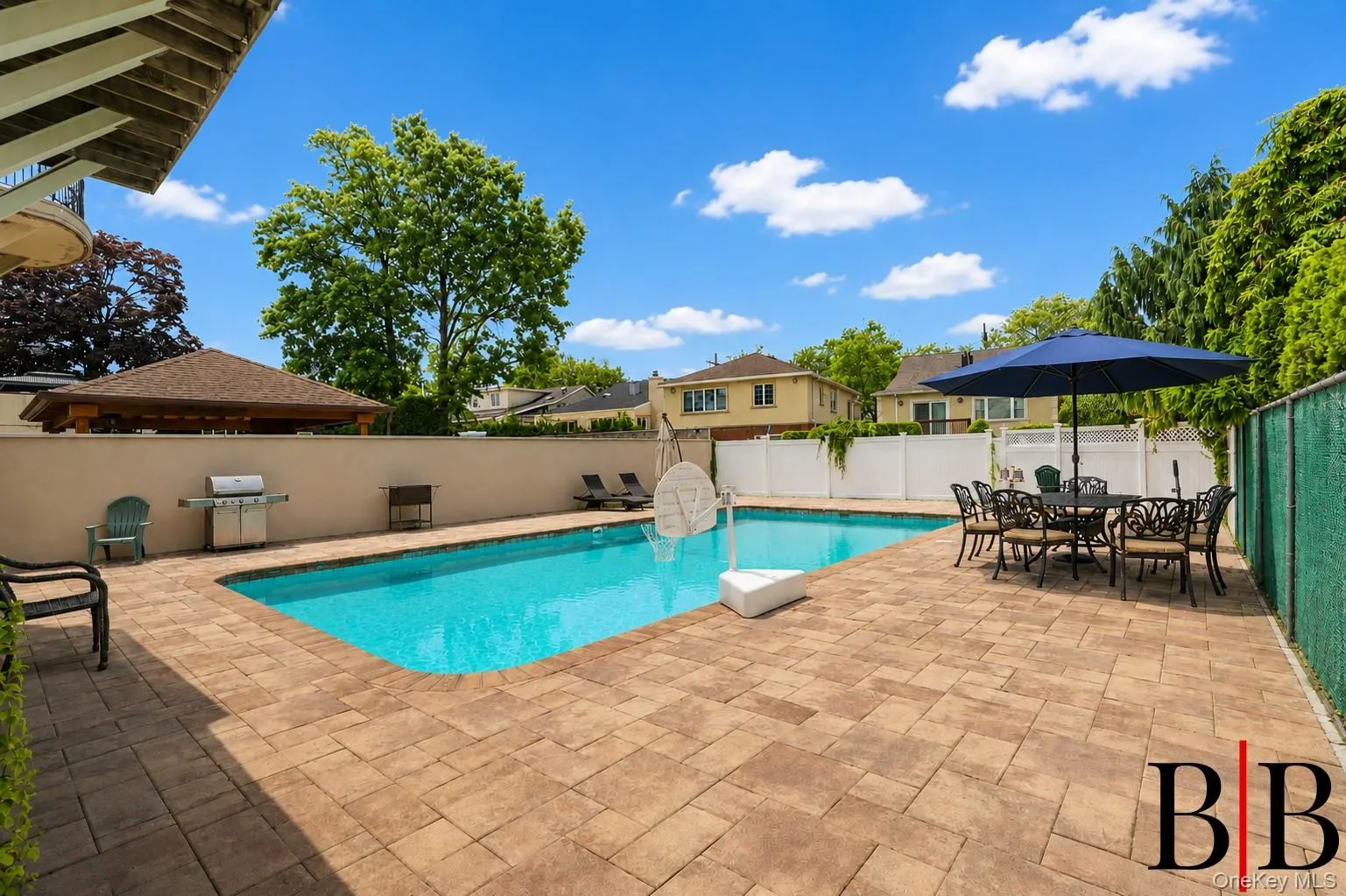 2655 National Drive, New York, NY, 5 Bedrooms Bedrooms, 9 Rooms Rooms,4 BathroomsBathrooms,Residential,For Rent,National,0,1025769 2655 National Drive, New York, NY, 5 Bedrooms Bedrooms, 9 Rooms Rooms,4 BathroomsBathrooms,Residential,For Rent,National,0,1025769