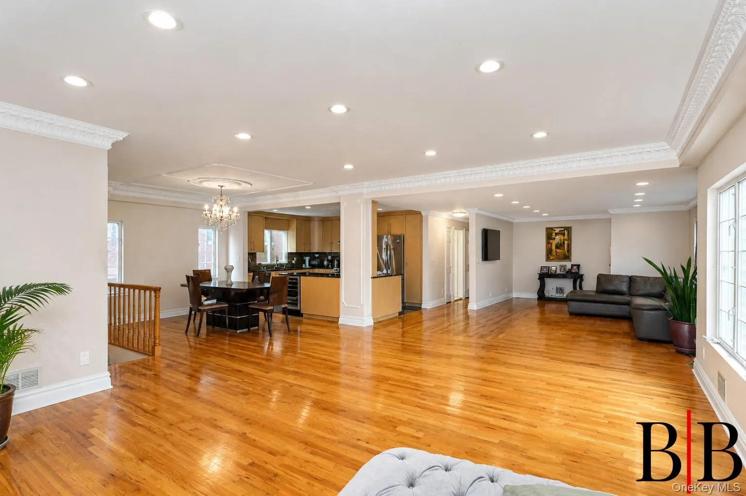 2655 National Drive, New York, NY, 5 Bedrooms Bedrooms, 9 Rooms Rooms,4 BathroomsBathrooms,Residential,For Rent,National,0,1025769 2655 National Drive, New York, NY, 5 Bedrooms Bedrooms, 9 Rooms Rooms,4 BathroomsBathrooms,Residential,For Rent,National,0,1025769