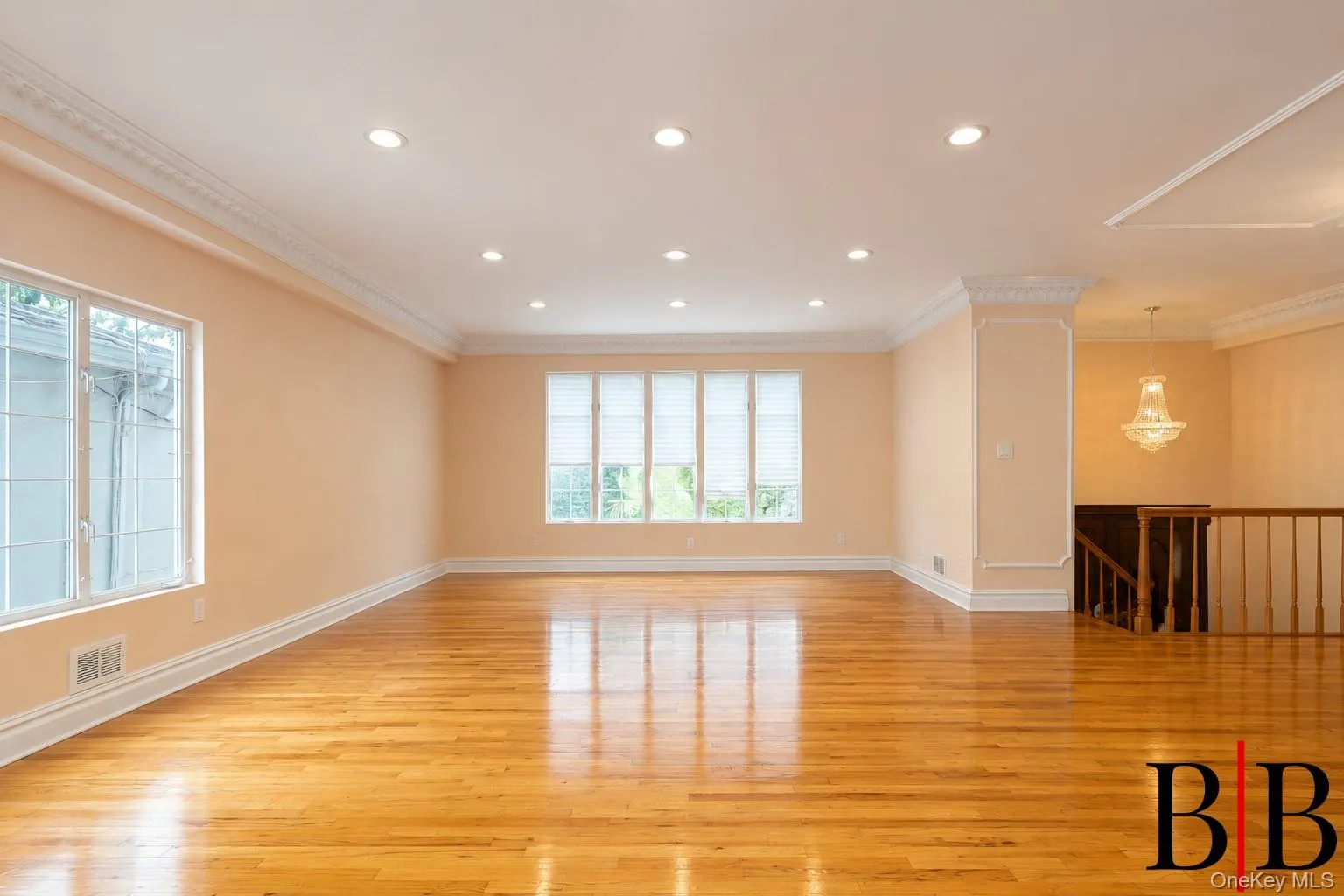 2655 National Drive, New York, NY, 5 Bedrooms Bedrooms, 9 Rooms Rooms,4 BathroomsBathrooms,Residential,For Rent,National,0,1025769 2655 National Drive, New York, NY, 5 Bedrooms Bedrooms, 9 Rooms Rooms,4 BathroomsBathrooms,Residential,For Rent,National,0,1025769