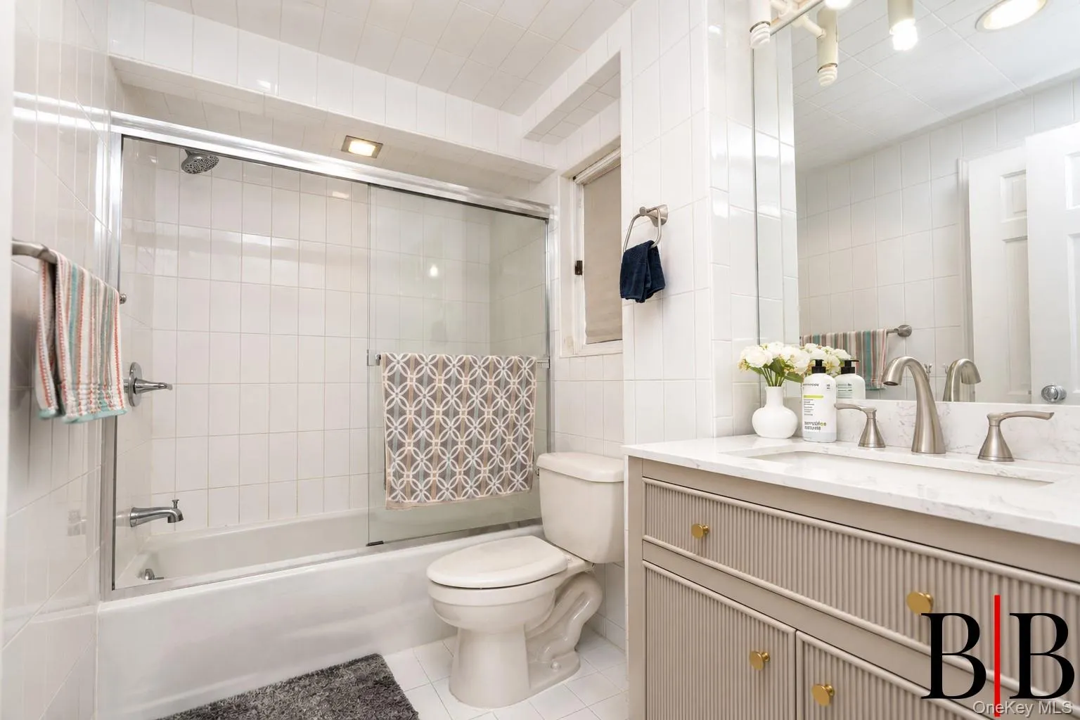 2655 National Drive, New York, NY, 5 Bedrooms Bedrooms, 9 Rooms Rooms,4 BathroomsBathrooms,Residential,For Rent,National,0,1025769 2655 National Drive, New York, NY, 5 Bedrooms Bedrooms, 9 Rooms Rooms,4 BathroomsBathrooms,Residential,For Rent,National,0,1025769