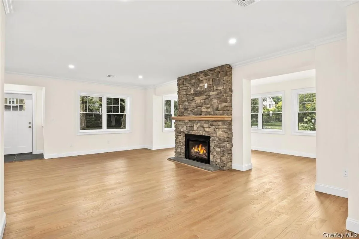78 Ontario Road, North Hempstead, NY, 4 Bedrooms Bedrooms, 12 Rooms Rooms,3 BathroomsBathrooms,Residential,For Rent,Ontario,0,1025777 78 Ontario Road, North Hempstead, NY, 4 Bedrooms Bedrooms, 12 Rooms Rooms,3 BathroomsBathrooms,Residential,For Rent,Ontario,0,1025777