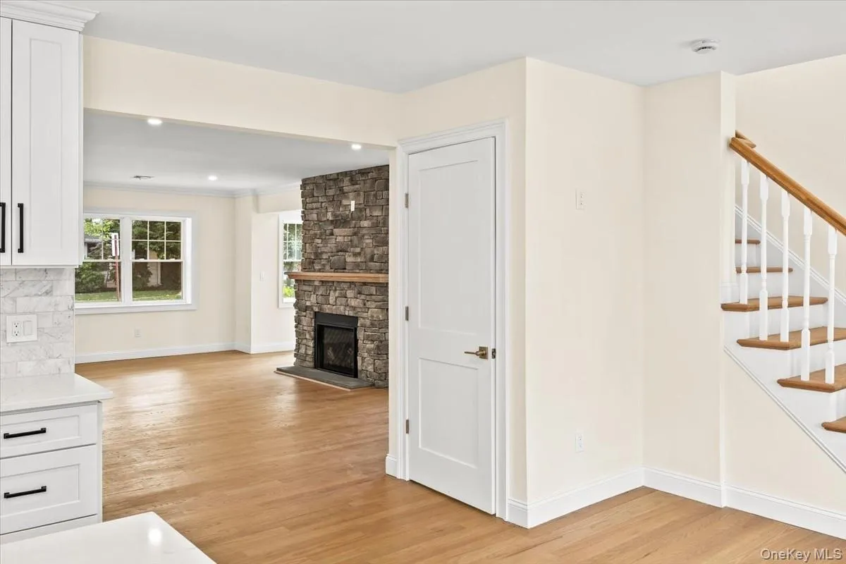 78 Ontario Road, North Hempstead, NY, 4 Bedrooms Bedrooms, 12 Rooms Rooms,3 BathroomsBathrooms,Residential,For Rent,Ontario,0,1025777 78 Ontario Road, North Hempstead, NY, 4 Bedrooms Bedrooms, 12 Rooms Rooms,3 BathroomsBathrooms,Residential,For Rent,Ontario,0,1025777