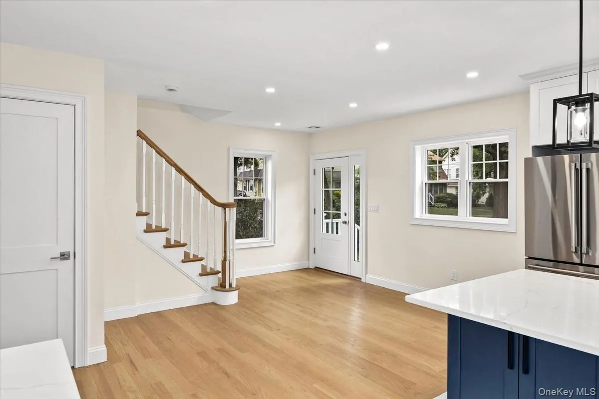 78 Ontario Road, North Hempstead, NY, 4 Bedrooms Bedrooms, 12 Rooms Rooms,3 BathroomsBathrooms,Residential,For Rent,Ontario,0,1025777 78 Ontario Road, North Hempstead, NY, 4 Bedrooms Bedrooms, 12 Rooms Rooms,3 BathroomsBathrooms,Residential,For Rent,Ontario,0,1025777