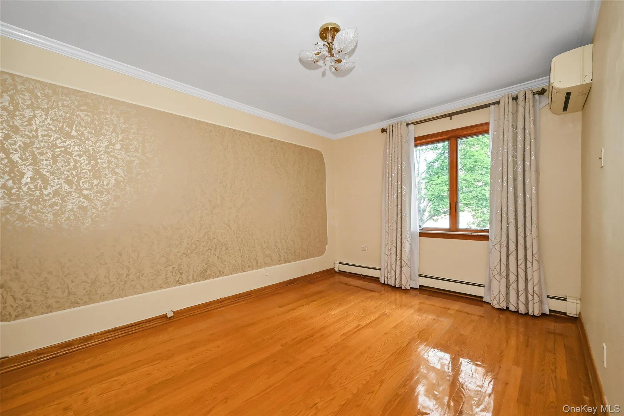 9964 65th Avenue, New York, NY, 3 Bedrooms Bedrooms, 9 Rooms Rooms,2 BathroomsBathrooms,Residential Lease,For Rent,65th,0,1025781 9964 65th Avenue, New York, NY, 3 Bedrooms Bedrooms, 9 Rooms Rooms,2 BathroomsBathrooms,Residential Lease,For Rent,65th,0,1025781