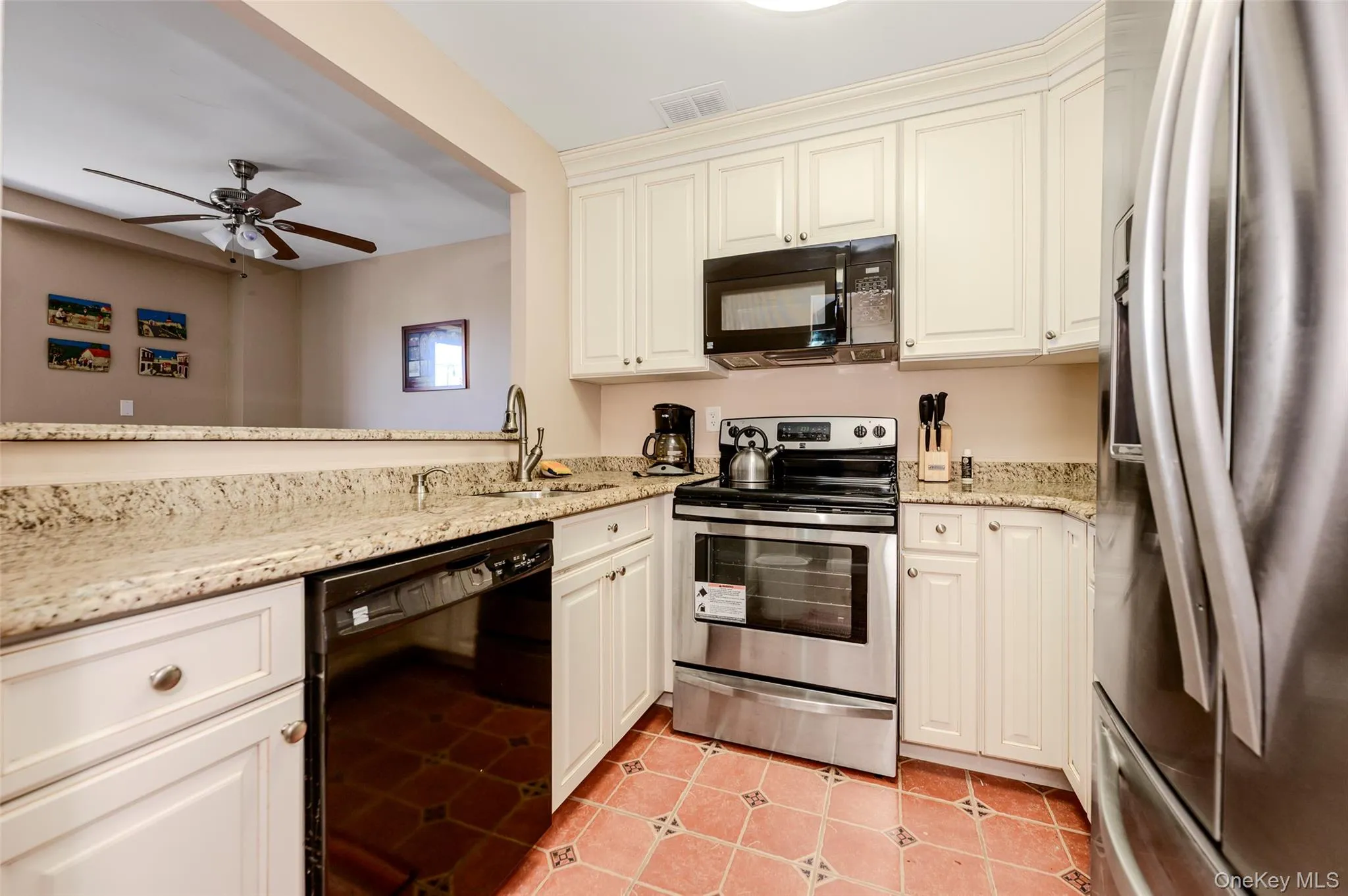 100 Broadway, Long Beach, NY, 2 Bedrooms Bedrooms, 4 Rooms Rooms,2 BathroomsBathrooms,Residential,For Rent,Broadway,0,1025785 100 Broadway, Long Beach, NY, 2 Bedrooms Bedrooms, 4 Rooms Rooms,2 BathroomsBathrooms,Residential,For Rent,Broadway,0,1025785