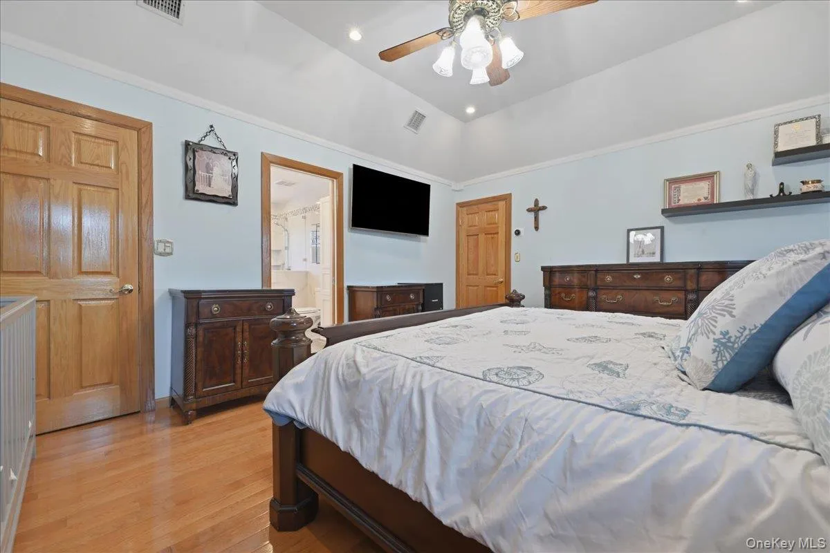 117 Melanie Drive, Hempstead, NY, 5 Bedrooms Bedrooms, 9 Rooms Rooms,3 BathroomsBathrooms,Residential,For Rent,Melanie,0,1025789 117 Melanie Drive, Hempstead, NY, 5 Bedrooms Bedrooms, 9 Rooms Rooms,3 BathroomsBathrooms,Residential,For Rent,Melanie,0,1025789