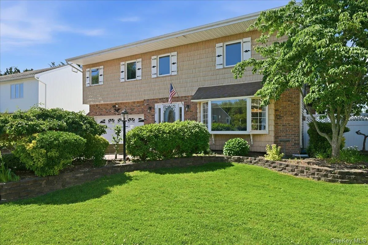 117 Melanie Drive, Hempstead, NY, 5 Bedrooms Bedrooms, 9 Rooms Rooms,3 BathroomsBathrooms,Residential,For Rent,Melanie,0,1025789 117 Melanie Drive, Hempstead, NY, 5 Bedrooms Bedrooms, 9 Rooms Rooms,3 BathroomsBathrooms,Residential,For Rent,Melanie,0,1025789