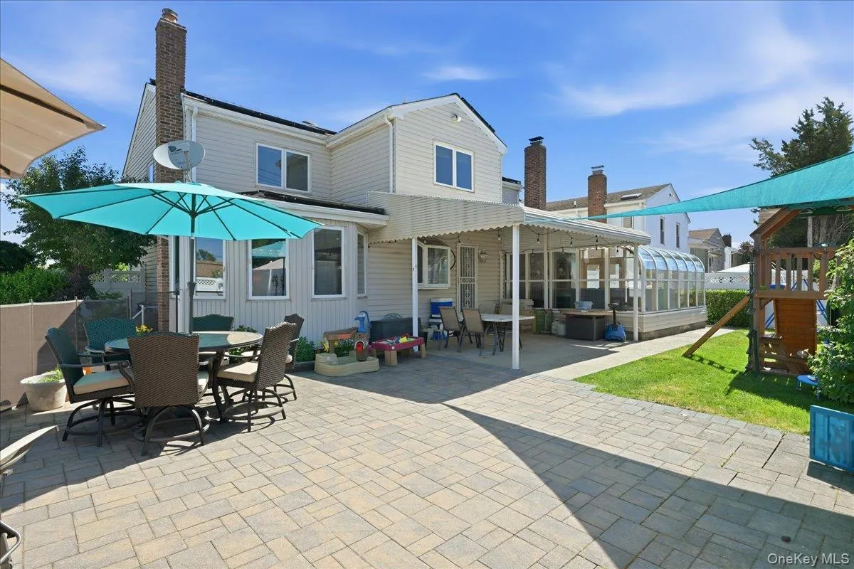 117 Melanie Drive, Hempstead, NY, 5 Bedrooms Bedrooms, 9 Rooms Rooms,3 BathroomsBathrooms,Residential,For Rent,Melanie,0,1025789 117 Melanie Drive, Hempstead, NY, 5 Bedrooms Bedrooms, 9 Rooms Rooms,3 BathroomsBathrooms,Residential,For Rent,Melanie,0,1025789
