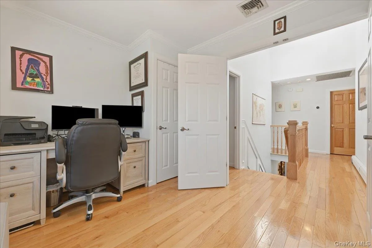 117 Melanie Drive, Hempstead, NY, 5 Bedrooms Bedrooms, 9 Rooms Rooms,3 BathroomsBathrooms,Residential,For Rent,Melanie,0,1025789 117 Melanie Drive, Hempstead, NY, 5 Bedrooms Bedrooms, 9 Rooms Rooms,3 BathroomsBathrooms,Residential,For Rent,Melanie,0,1025789