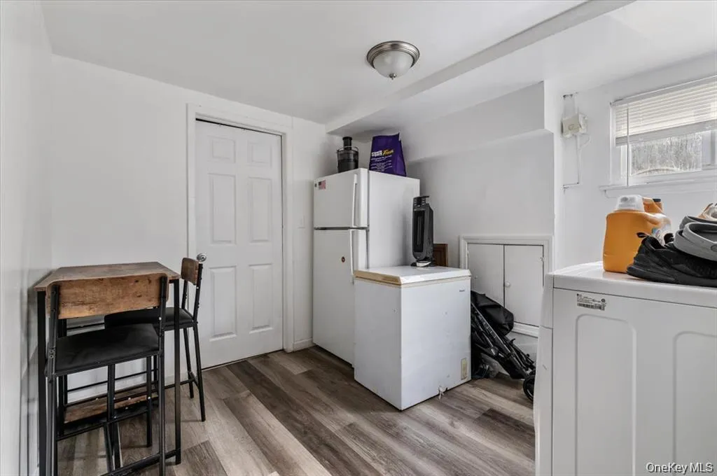 22 Hudson Place, Hempstead, NY, 6 Bedrooms Bedrooms, 8 Rooms Rooms,2 BathroomsBathrooms,Residential Lease,For Rent,Hudson,0,1025793 22 Hudson Place, Hempstead, NY, 6 Bedrooms Bedrooms, 8 Rooms Rooms,2 BathroomsBathrooms,Residential Lease,For Rent,Hudson,0,1025793