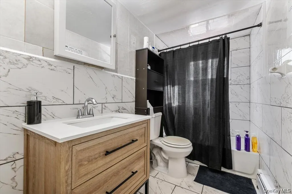 22 Hudson Place, Hempstead, NY, 6 Bedrooms Bedrooms, 8 Rooms Rooms,2 BathroomsBathrooms,Residential Lease,For Rent,Hudson,0,1025793 22 Hudson Place, Hempstead, NY, 6 Bedrooms Bedrooms, 8 Rooms Rooms,2 BathroomsBathrooms,Residential Lease,For Rent,Hudson,0,1025793