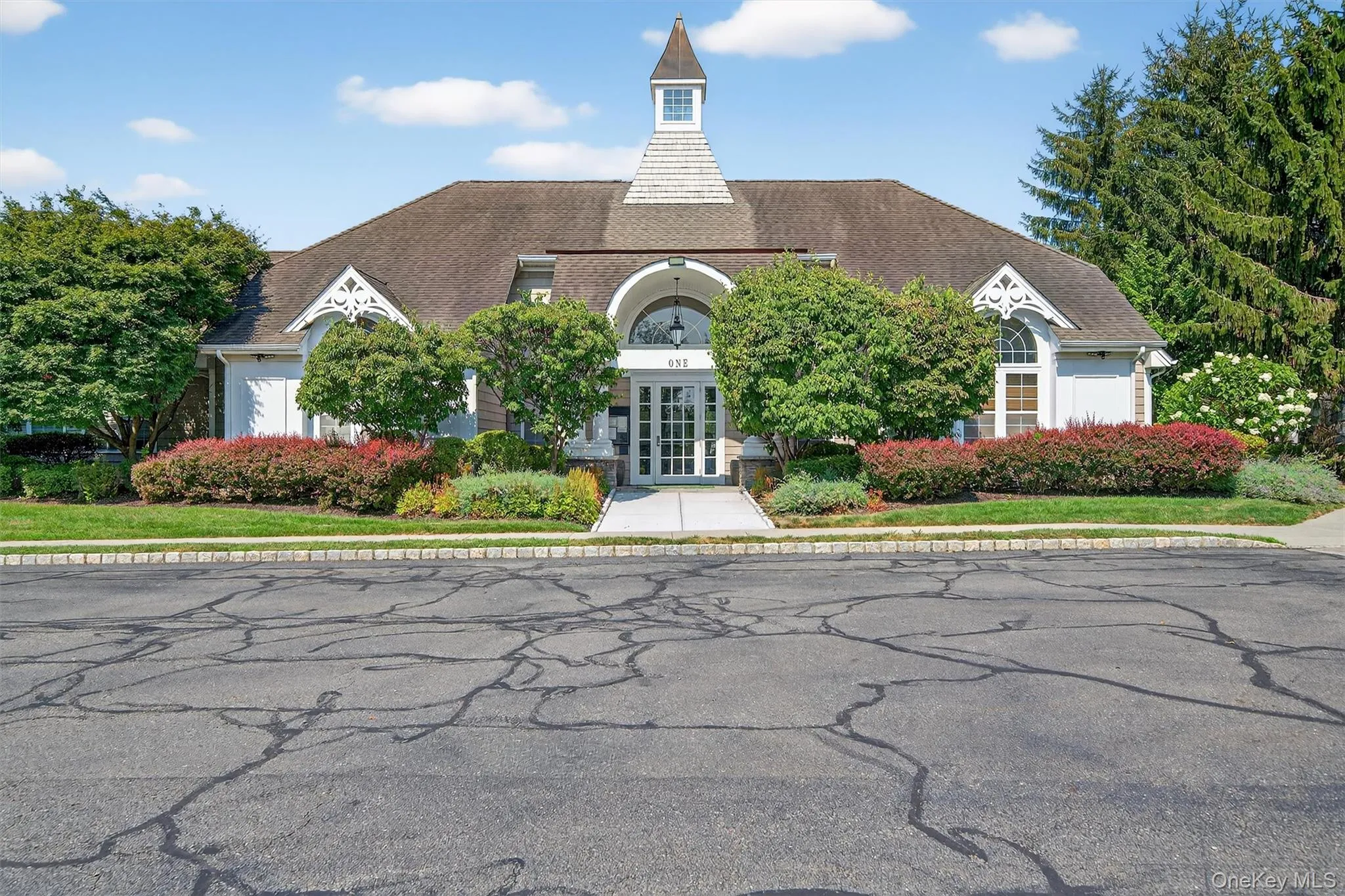 8 Green Court, Middletown, NY, 3 Bedrooms Bedrooms, 9 Rooms Rooms,2 BathroomsBathrooms,Residential,For Rent,Green,0,1025794 8 Green Court, Middletown, NY, 3 Bedrooms Bedrooms, 9 Rooms Rooms,2 BathroomsBathrooms,Residential,For Rent,Green,0,1025794