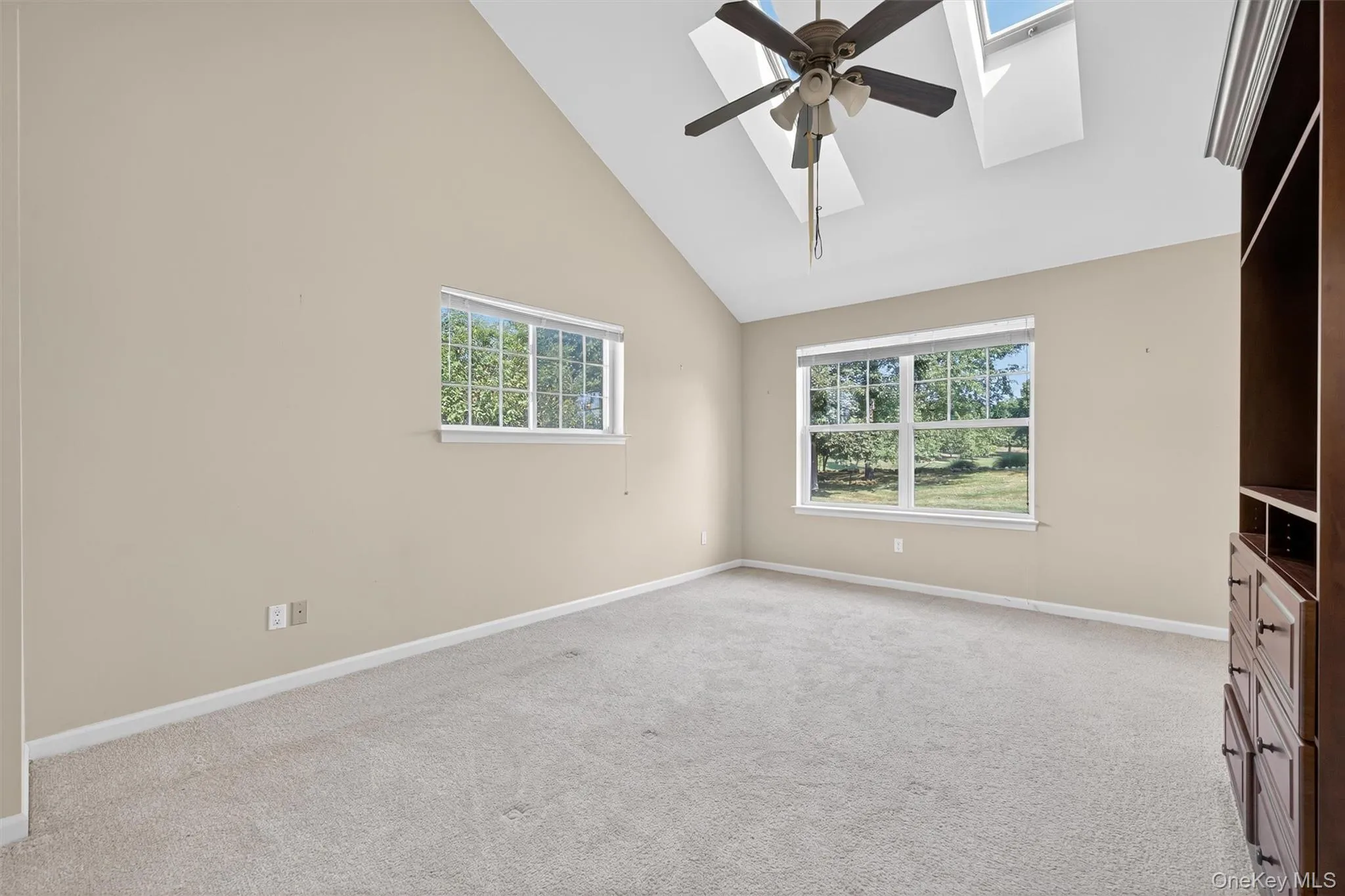 8 Green Court, Middletown, NY, 3 Bedrooms Bedrooms, 9 Rooms Rooms,2 BathroomsBathrooms,Residential,For Rent,Green,0,1025794 8 Green Court, Middletown, NY, 3 Bedrooms Bedrooms, 9 Rooms Rooms,2 BathroomsBathrooms,Residential,For Rent,Green,0,1025794