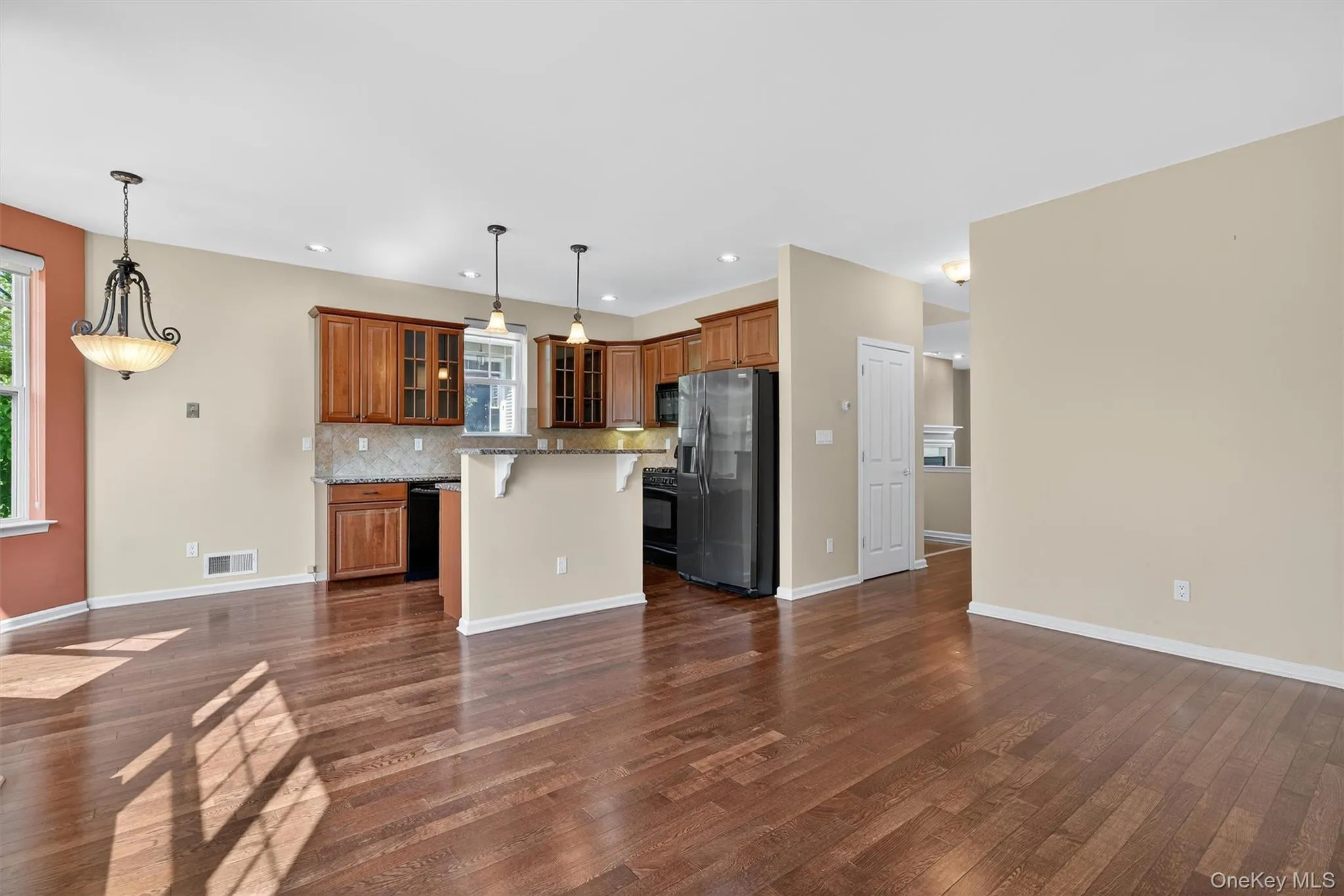 8 Green Court, Middletown, NY, 3 Bedrooms Bedrooms, 9 Rooms Rooms,2 BathroomsBathrooms,Residential,For Rent,Green,0,1025794 8 Green Court, Middletown, NY, 3 Bedrooms Bedrooms, 9 Rooms Rooms,2 BathroomsBathrooms,Residential,For Rent,Green,0,1025794