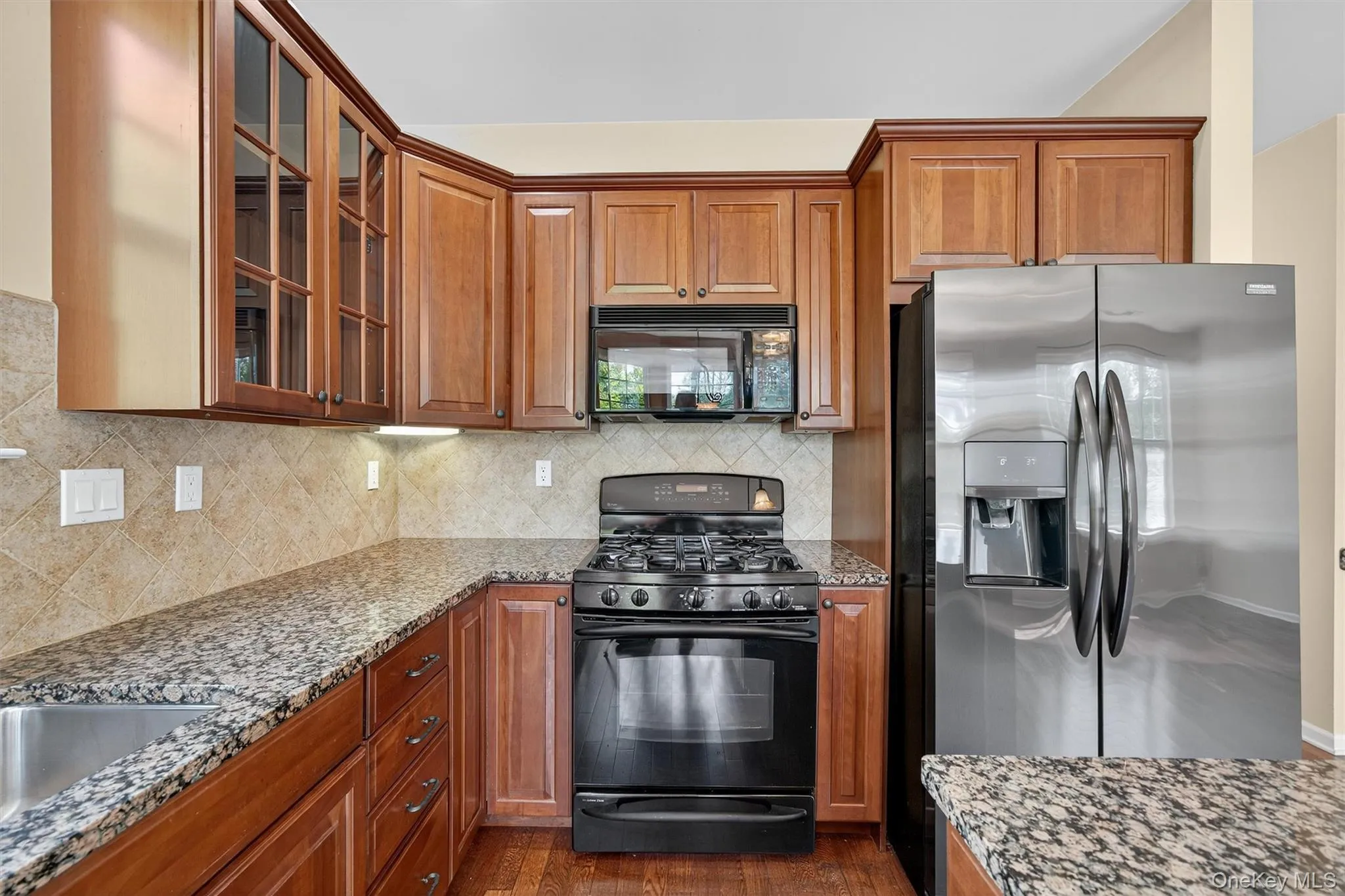 8 Green Court, Middletown, NY, 3 Bedrooms Bedrooms, 9 Rooms Rooms,2 BathroomsBathrooms,Residential,For Rent,Green,0,1025794 8 Green Court, Middletown, NY, 3 Bedrooms Bedrooms, 9 Rooms Rooms,2 BathroomsBathrooms,Residential,For Rent,Green,0,1025794