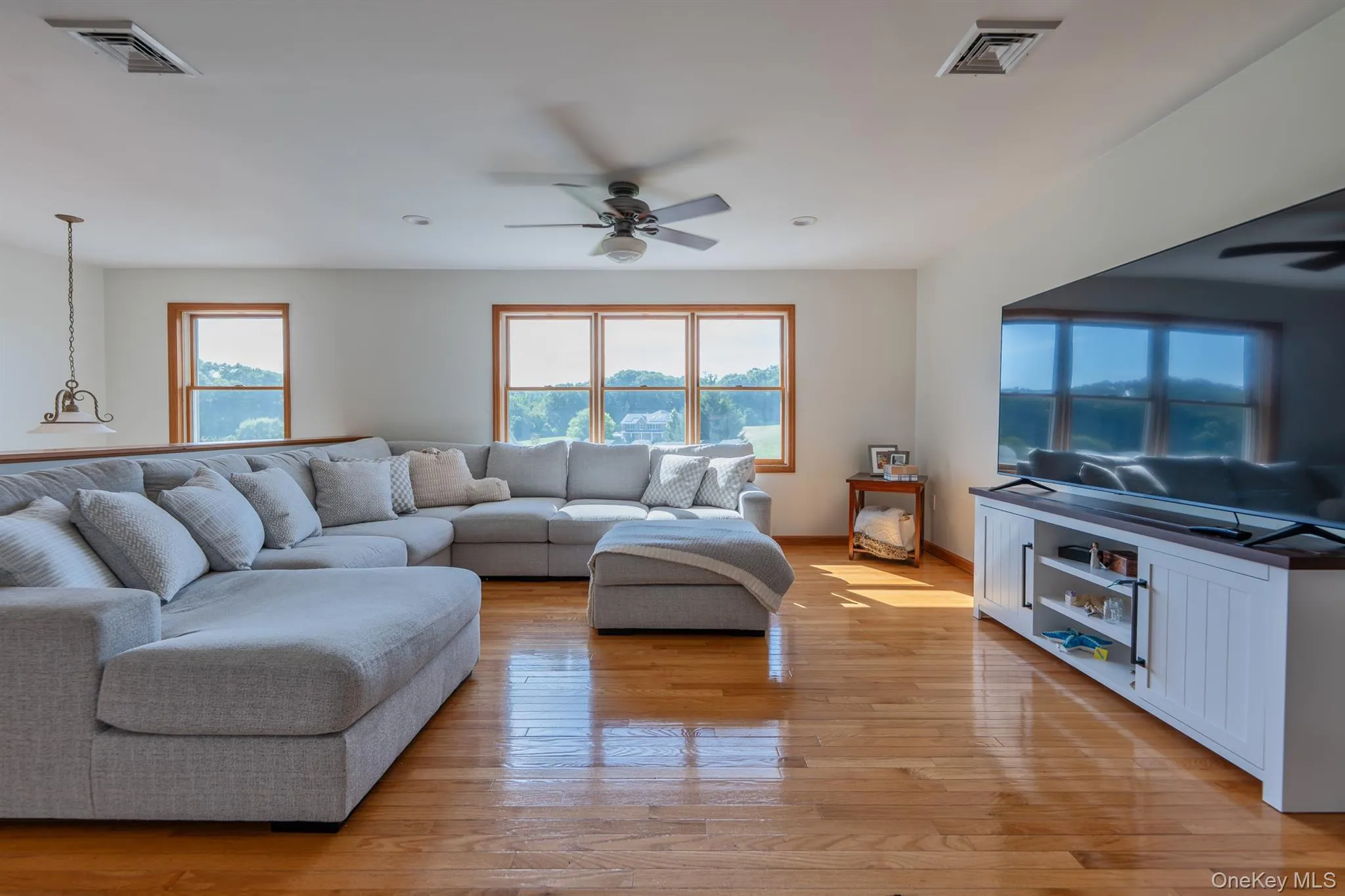 3 Mill Pond Road, Marlboro, NY, 3 Bedrooms Bedrooms, 9 Rooms Rooms,2 BathroomsBathrooms,Residential,For Rent,Mill Pond,0,1025801 3 Mill Pond Road, Marlboro, NY, 3 Bedrooms Bedrooms, 9 Rooms Rooms,2 BathroomsBathrooms,Residential,For Rent,Mill Pond,0,1025801