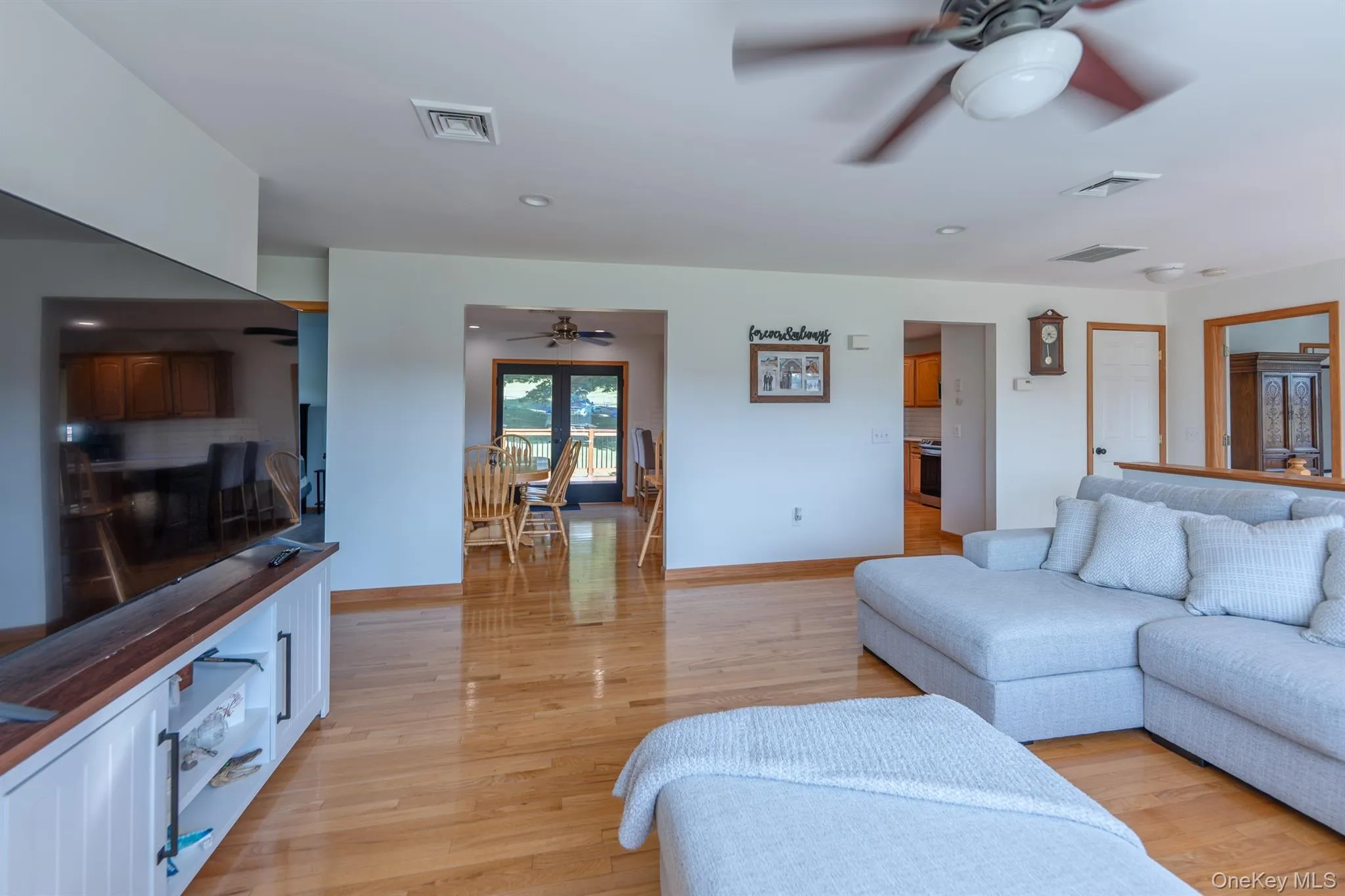 3 Mill Pond Road, Marlboro, NY, 3 Bedrooms Bedrooms, 9 Rooms Rooms,2 BathroomsBathrooms,Residential,For Rent,Mill Pond,0,1025801 3 Mill Pond Road, Marlboro, NY, 3 Bedrooms Bedrooms, 9 Rooms Rooms,2 BathroomsBathrooms,Residential,For Rent,Mill Pond,0,1025801