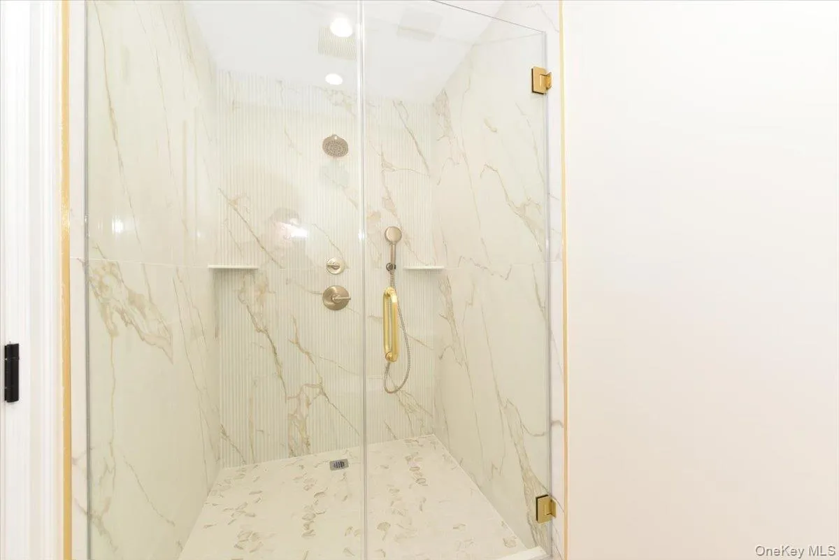 124 North Drive, Oyster Bay, NY, 5 Bedrooms Bedrooms, 9 Rooms Rooms,4 BathroomsBathrooms,Residential,For Rent,North,0,1025802 124 North Drive, Oyster Bay, NY, 5 Bedrooms Bedrooms, 9 Rooms Rooms,4 BathroomsBathrooms,Residential,For Rent,North,0,1025802