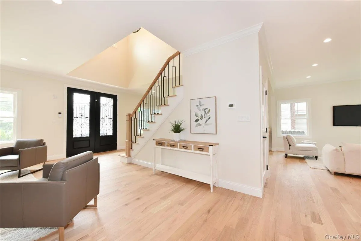 124 North Drive, Oyster Bay, NY, 5 Bedrooms Bedrooms, 9 Rooms Rooms,4 BathroomsBathrooms,Residential,For Rent,North,0,1025802 124 North Drive, Oyster Bay, NY, 5 Bedrooms Bedrooms, 9 Rooms Rooms,4 BathroomsBathrooms,Residential,For Rent,North,0,1025802