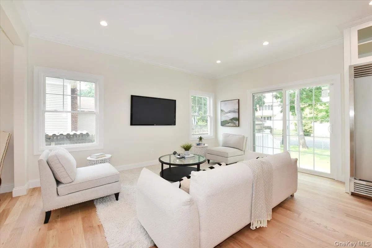124 North Drive, Oyster Bay, NY, 5 Bedrooms Bedrooms, 9 Rooms Rooms,4 BathroomsBathrooms,Residential,For Rent,North,0,1025802 124 North Drive, Oyster Bay, NY, 5 Bedrooms Bedrooms, 9 Rooms Rooms,4 BathroomsBathrooms,Residential,For Rent,North,0,1025802