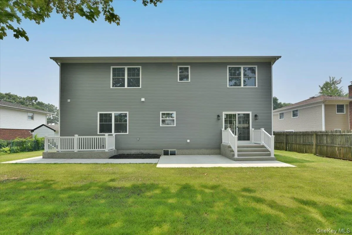 124 North Drive, Oyster Bay, NY, 5 Bedrooms Bedrooms, 9 Rooms Rooms,4 BathroomsBathrooms,Residential,For Rent,North,0,1025802 124 North Drive, Oyster Bay, NY, 5 Bedrooms Bedrooms, 9 Rooms Rooms,4 BathroomsBathrooms,Residential,For Rent,North,0,1025802