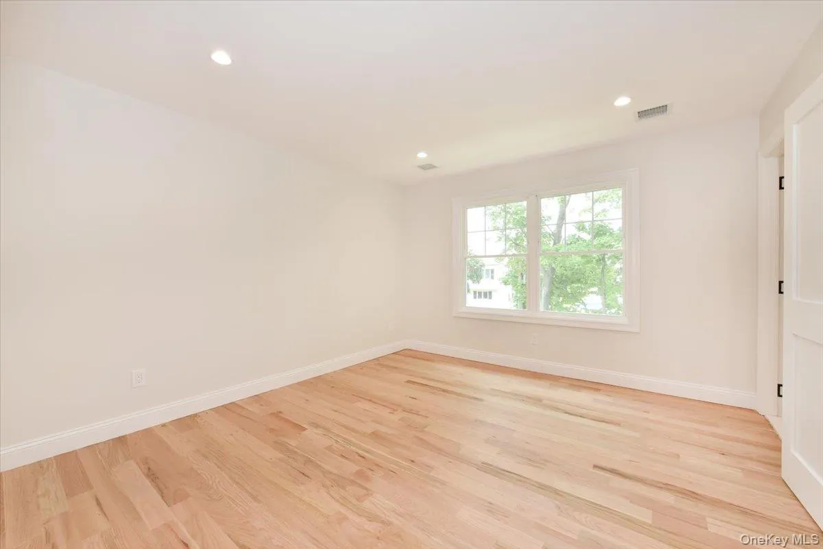 124 North Drive, Oyster Bay, NY, 5 Bedrooms Bedrooms, 9 Rooms Rooms,4 BathroomsBathrooms,Residential,For Rent,North,0,1025802 124 North Drive, Oyster Bay, NY, 5 Bedrooms Bedrooms, 9 Rooms Rooms,4 BathroomsBathrooms,Residential,For Rent,North,0,1025802