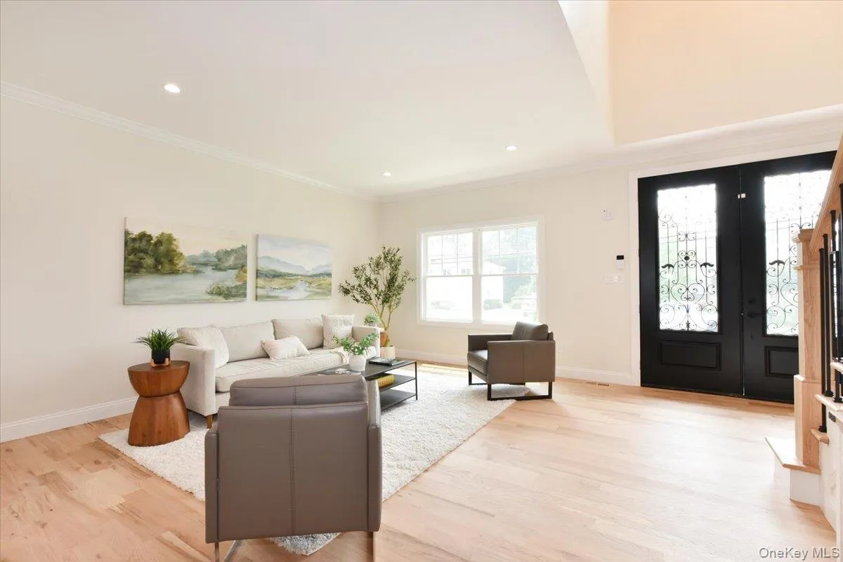 124 North Drive, Oyster Bay, NY, 5 Bedrooms Bedrooms, 9 Rooms Rooms,4 BathroomsBathrooms,Residential,For Rent,North,0,1025802 124 North Drive, Oyster Bay, NY, 5 Bedrooms Bedrooms, 9 Rooms Rooms,4 BathroomsBathrooms,Residential,For Rent,North,0,1025802