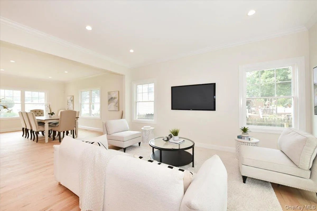 124 North Drive, Oyster Bay, NY, 5 Bedrooms Bedrooms, 9 Rooms Rooms,4 BathroomsBathrooms,Residential,For Rent,North,0,1025802 124 North Drive, Oyster Bay, NY, 5 Bedrooms Bedrooms, 9 Rooms Rooms,4 BathroomsBathrooms,Residential,For Rent,North,0,1025802