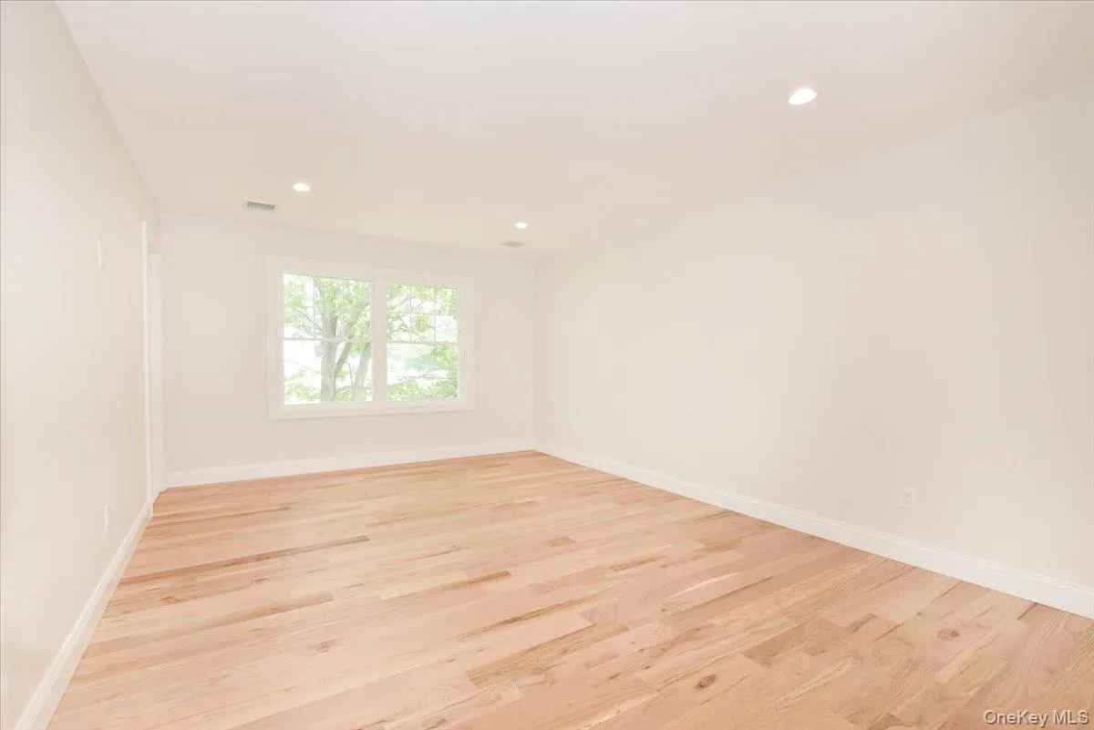 124 North Drive, Oyster Bay, NY, 5 Bedrooms Bedrooms, 9 Rooms Rooms,4 BathroomsBathrooms,Residential,For Rent,North,0,1025802 124 North Drive, Oyster Bay, NY, 5 Bedrooms Bedrooms, 9 Rooms Rooms,4 BathroomsBathrooms,Residential,For Rent,North,0,1025802