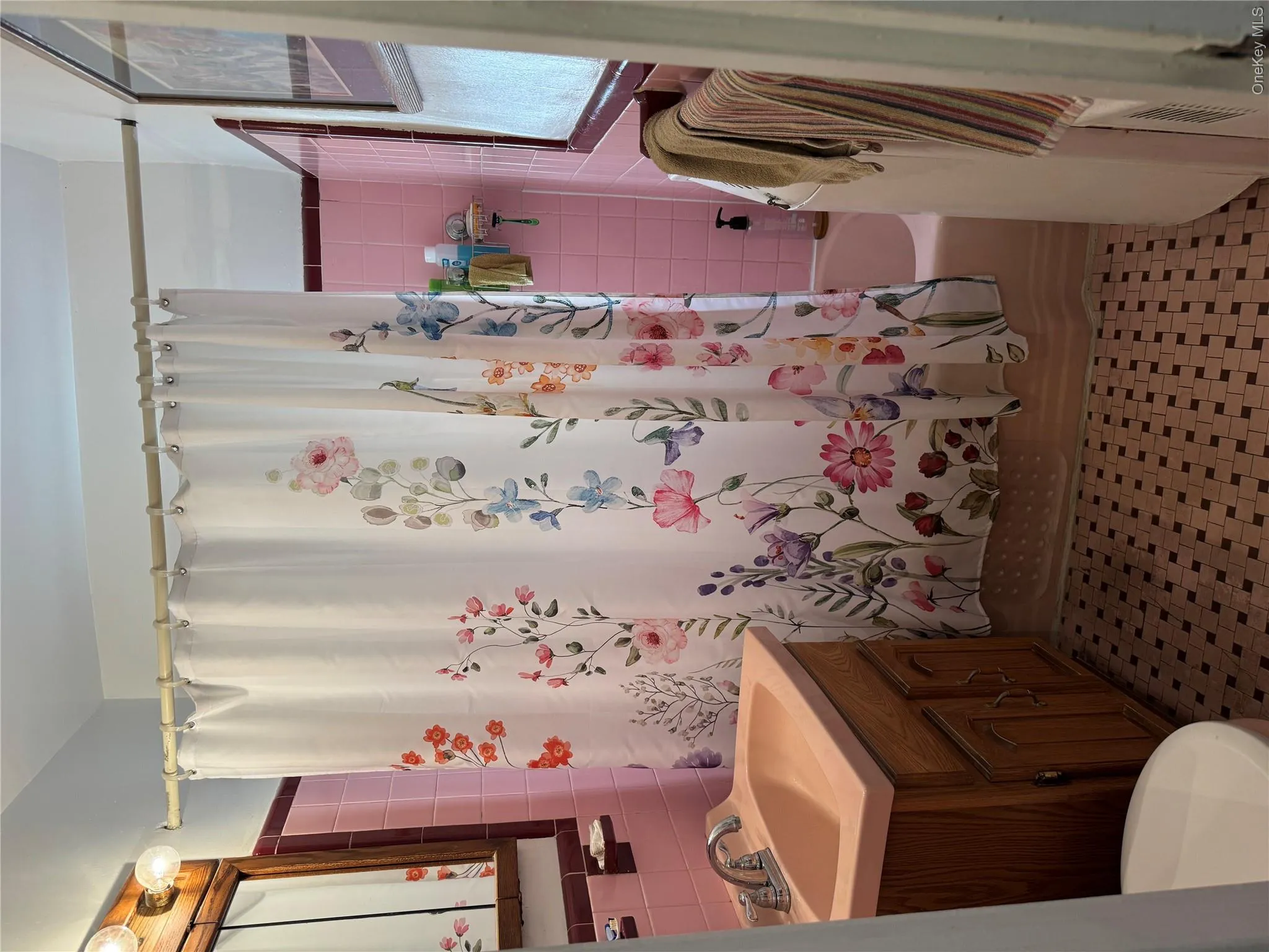 8607 77th Avenue, New York, NY, 2 Bedrooms Bedrooms, 7 Rooms Rooms,1 BathroomBathrooms,Residential,For Rent,77th,0,1025803 8607 77th Avenue, New York, NY, 2 Bedrooms Bedrooms, 7 Rooms Rooms,1 BathroomBathrooms,Residential,For Rent,77th,0,1025803