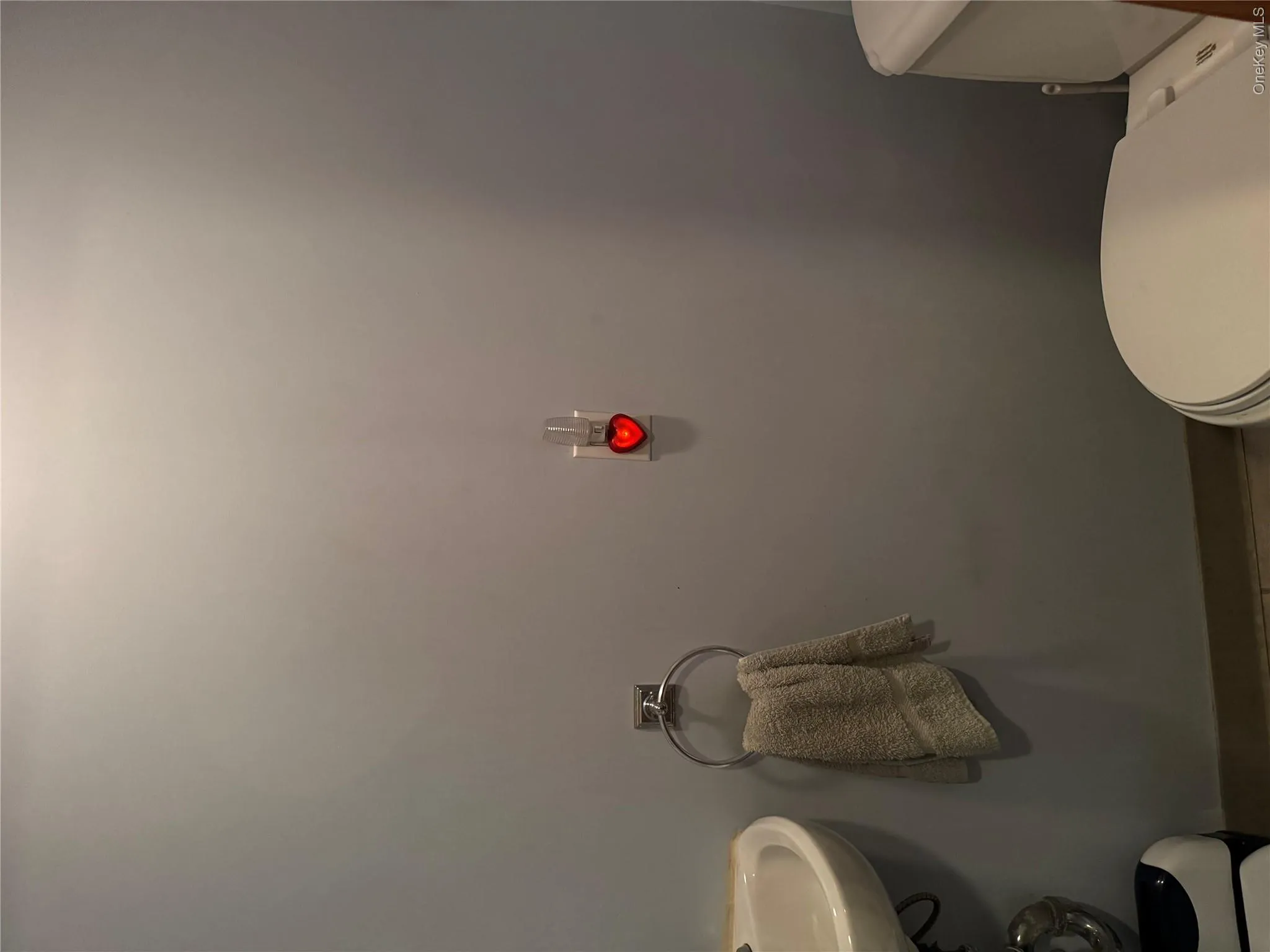8607 77th Avenue, New York, NY, 2 Bedrooms Bedrooms, 7 Rooms Rooms,1 BathroomBathrooms,Residential,For Rent,77th,0,1025803 8607 77th Avenue, New York, NY, 2 Bedrooms Bedrooms, 7 Rooms Rooms,1 BathroomBathrooms,Residential,For Rent,77th,0,1025803