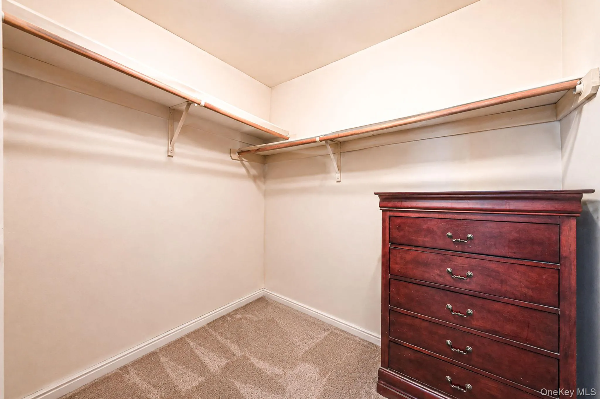 26 Beech Street, Islip, NY, 3 Bedrooms Bedrooms, 6 Rooms Rooms,2 BathroomsBathrooms,Residential,For Rent,Beech,0,1025807 26 Beech Street, Islip, NY, 3 Bedrooms Bedrooms, 6 Rooms Rooms,2 BathroomsBathrooms,Residential,For Rent,Beech,0,1025807