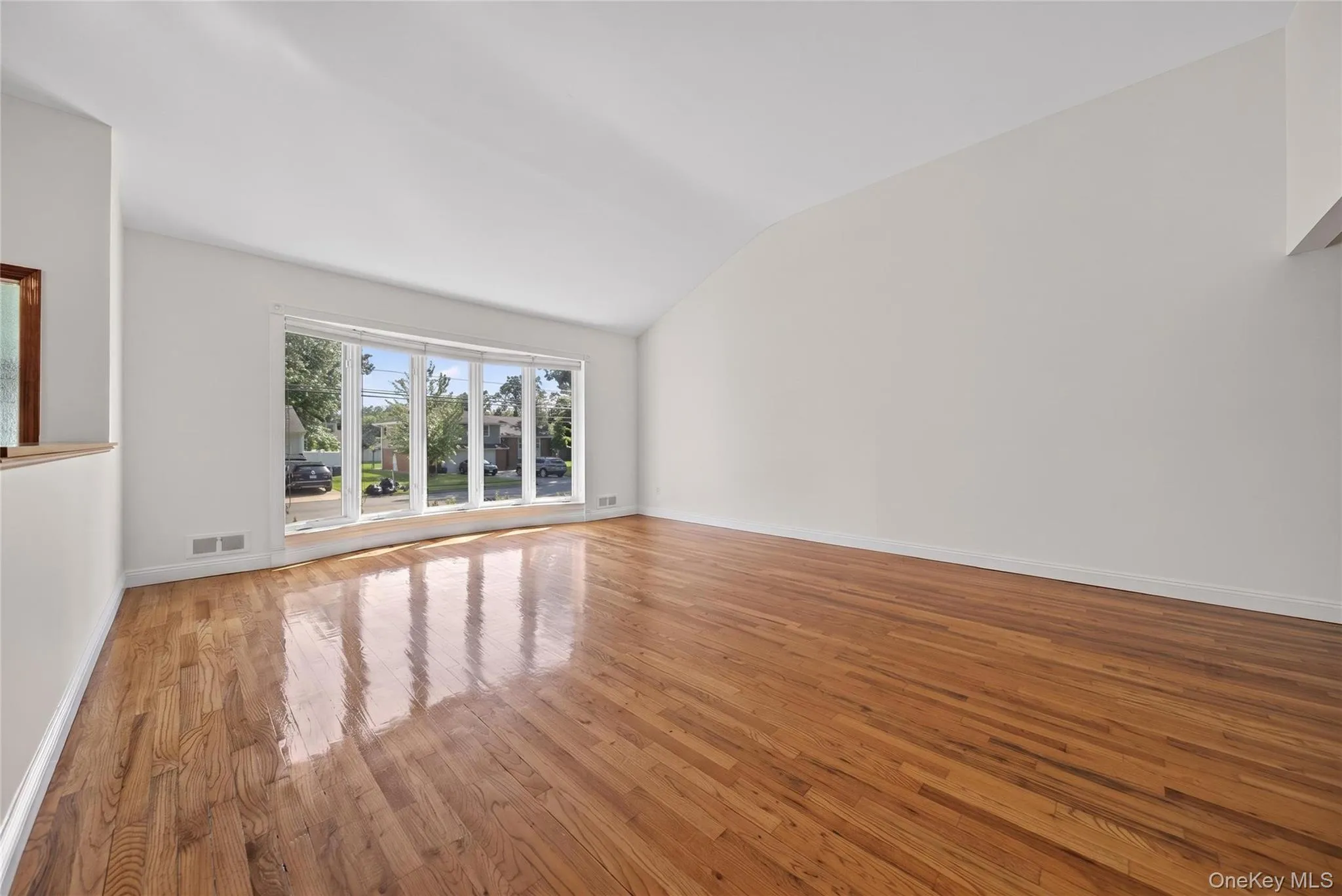 78 Sugar Maple Drive, North Hempstead, NY, 4 Bedrooms Bedrooms, 8 Rooms Rooms,2 BathroomsBathrooms,Residential,For Rent,Sugar Maple,0,1025811 78 Sugar Maple Drive, North Hempstead, NY, 4 Bedrooms Bedrooms, 8 Rooms Rooms,2 BathroomsBathrooms,Residential,For Rent,Sugar Maple,0,1025811
