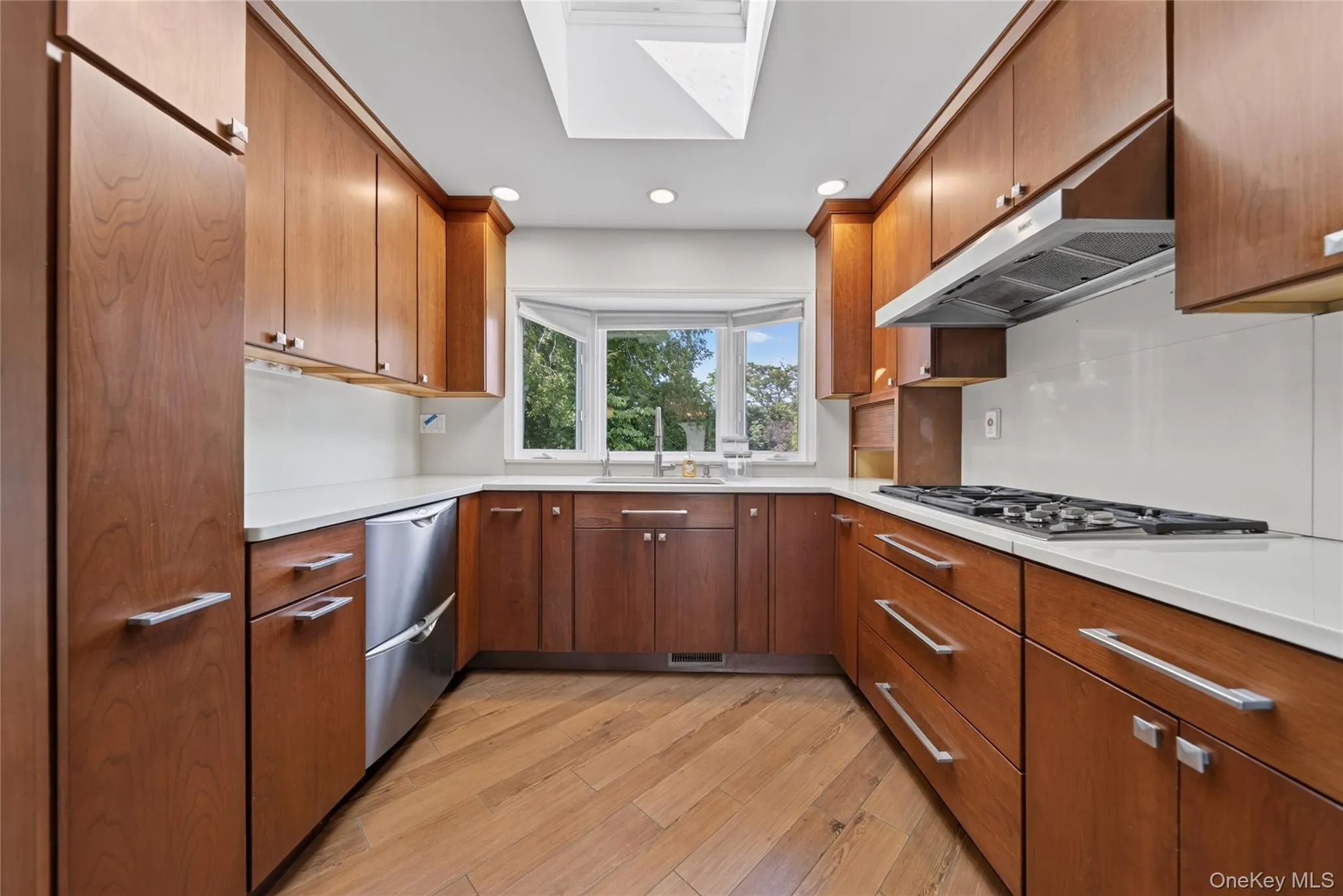 78 Sugar Maple Drive, North Hempstead, NY, 4 Bedrooms Bedrooms, 8 Rooms Rooms,2 BathroomsBathrooms,Residential,For Rent,Sugar Maple,0,1025811 78 Sugar Maple Drive, North Hempstead, NY, 4 Bedrooms Bedrooms, 8 Rooms Rooms,2 BathroomsBathrooms,Residential,For Rent,Sugar Maple,0,1025811