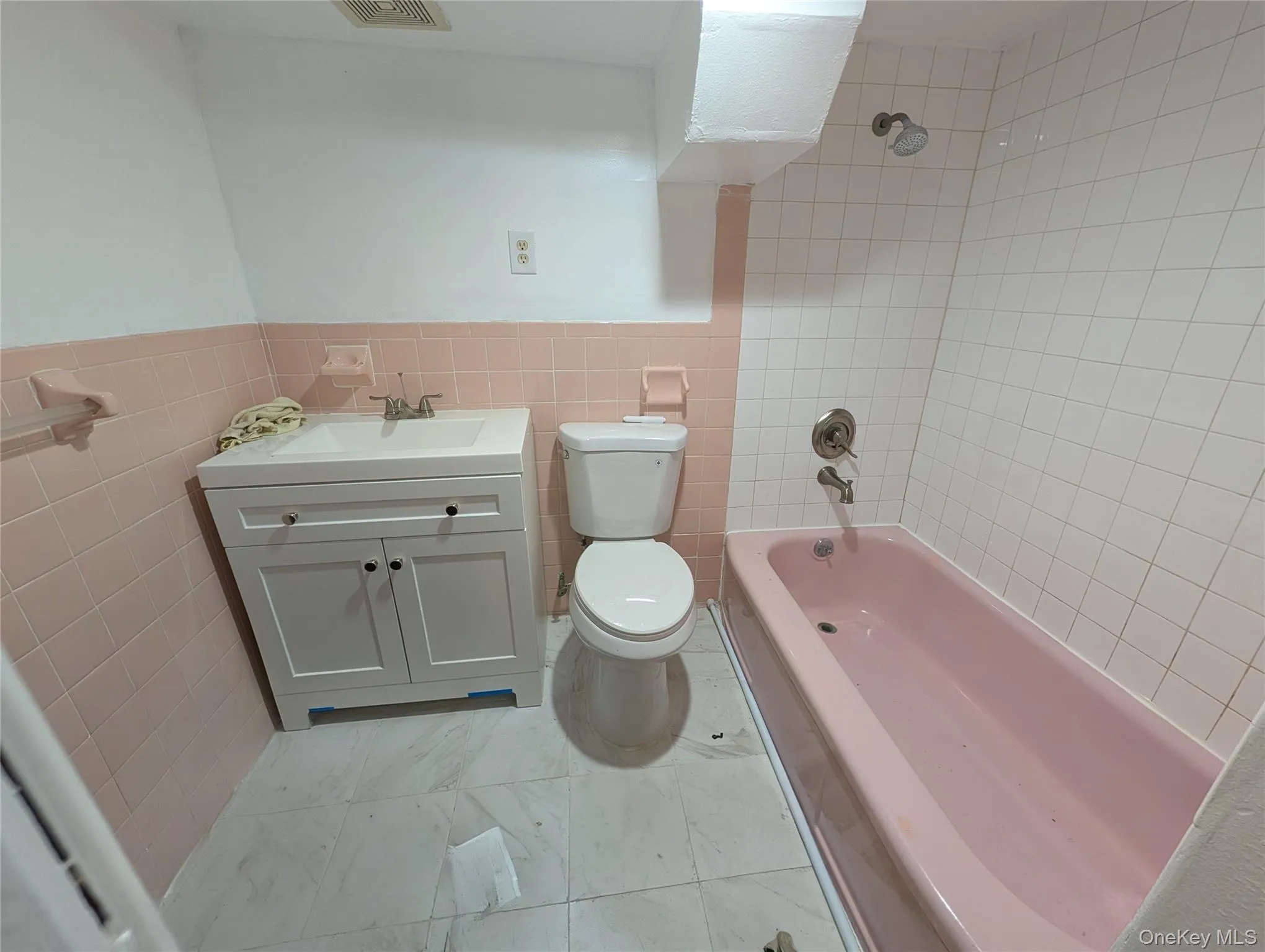 2944 Bayswater Avenue, New York, NY, 3 Bedrooms Bedrooms, 5 Rooms Rooms,2 BathroomsBathrooms,Residential,For Rent,Bayswater,0,1025813 2944 Bayswater Avenue, New York, NY, 3 Bedrooms Bedrooms, 5 Rooms Rooms,2 BathroomsBathrooms,Residential,For Rent,Bayswater,0,1025813