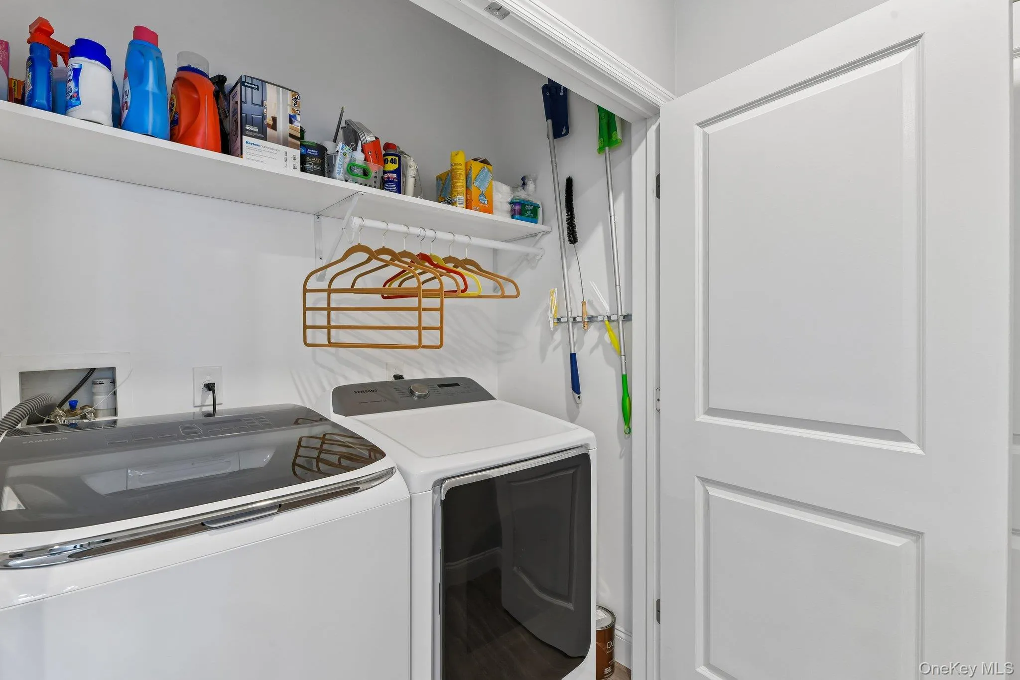 40 Grace Hall Lane, Brookhaven, NY, 2 Bedrooms Bedrooms, 4 Rooms Rooms,2 BathroomsBathrooms,Residential,For Rent,Grace Hall,0,1025814 40 Grace Hall Lane, Brookhaven, NY, 2 Bedrooms Bedrooms, 4 Rooms Rooms,2 BathroomsBathrooms,Residential,For Rent,Grace Hall,0,1025814