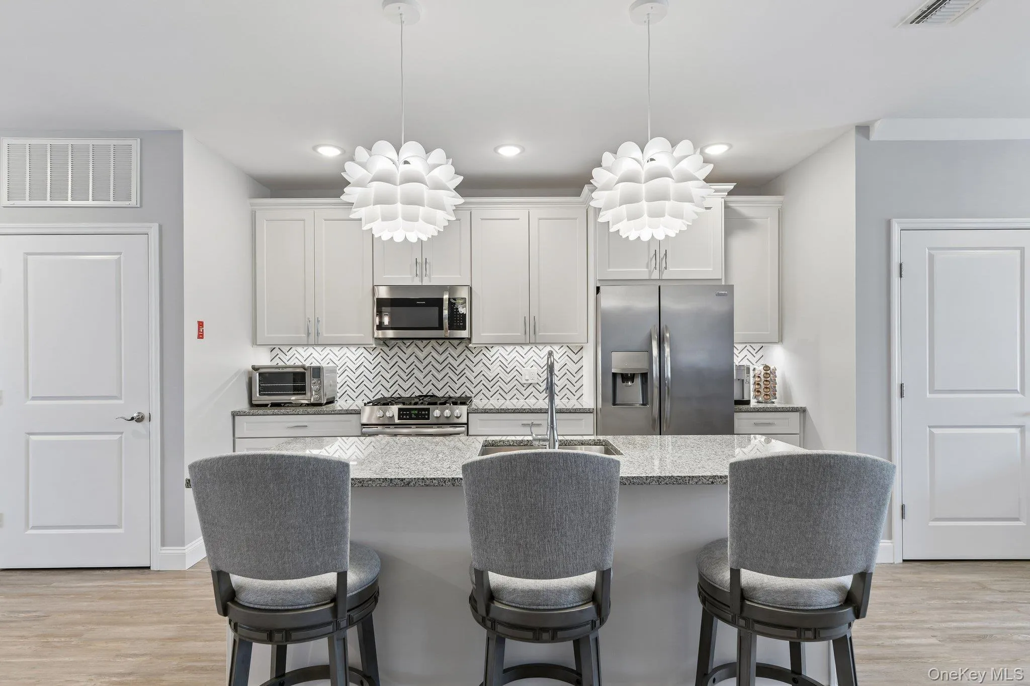 40 Grace Hall Lane, Brookhaven, NY, 2 Bedrooms Bedrooms, 4 Rooms Rooms,2 BathroomsBathrooms,Residential,For Rent,Grace Hall,0,1025814 40 Grace Hall Lane, Brookhaven, NY, 2 Bedrooms Bedrooms, 4 Rooms Rooms,2 BathroomsBathrooms,Residential,For Rent,Grace Hall,0,1025814
