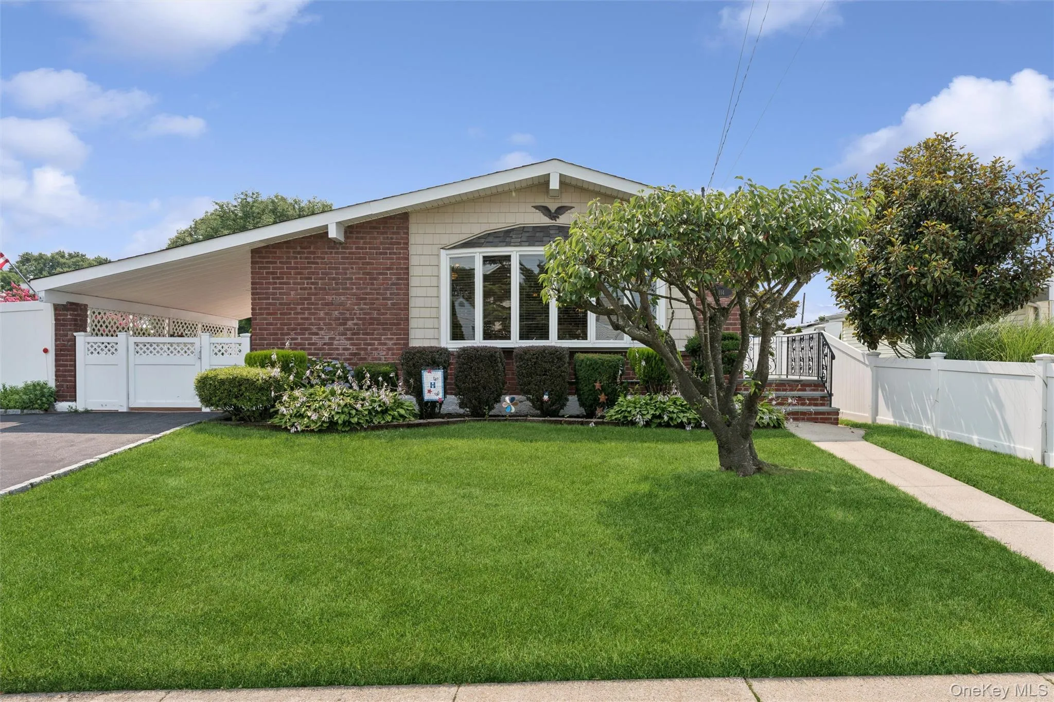 114 Miller Road, Oyster Bay, NY, 2 Bedrooms Bedrooms, 5 Rooms Rooms,2 BathroomsBathrooms,Residential,For Rent,Miller,0,1025821 114 Miller Road, Oyster Bay, NY, 2 Bedrooms Bedrooms, 5 Rooms Rooms,2 BathroomsBathrooms,Residential,For Rent,Miller,0,1025821