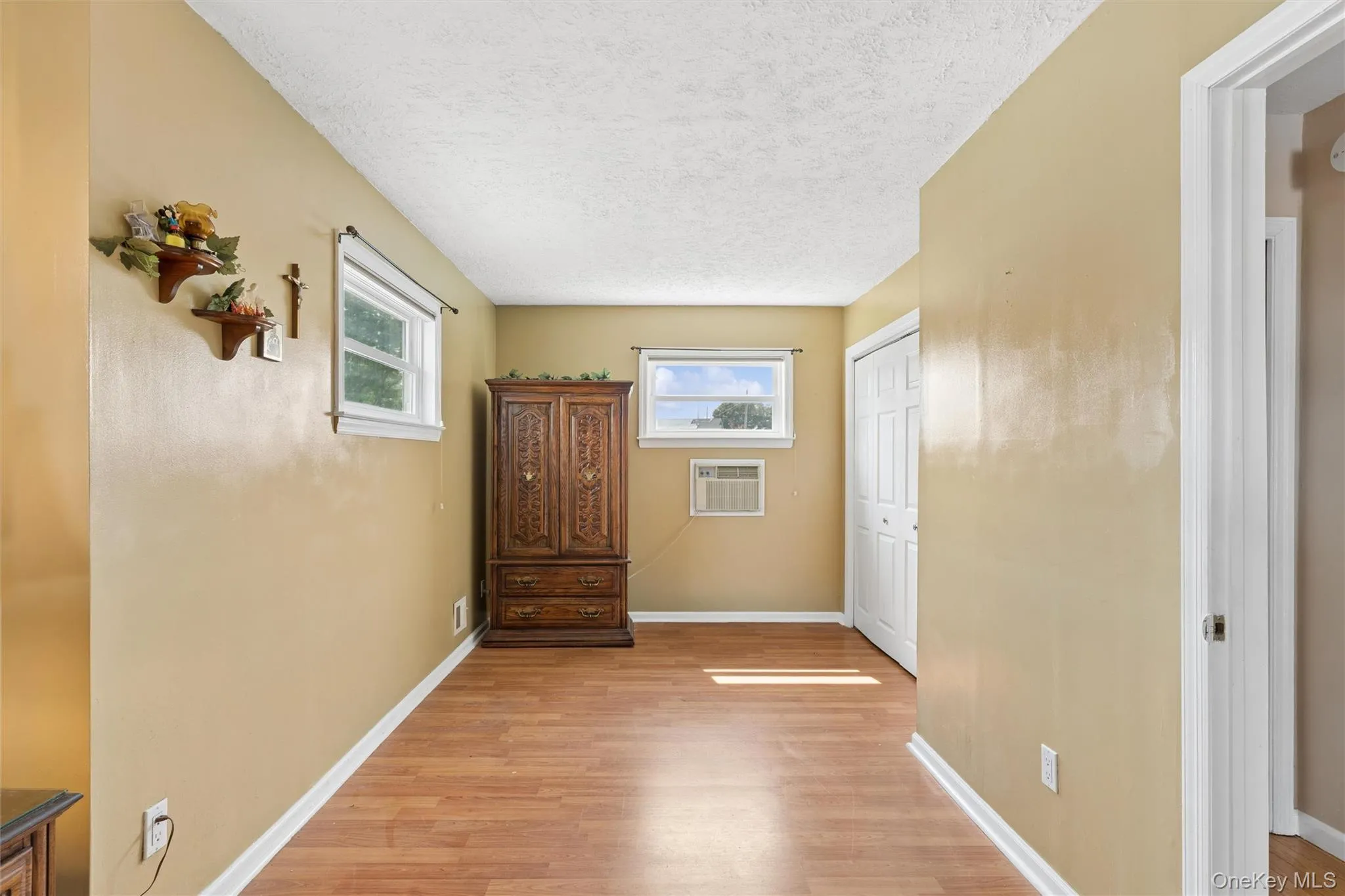 114 Miller Road, Oyster Bay, NY, 2 Bedrooms Bedrooms, 5 Rooms Rooms,2 BathroomsBathrooms,Residential,For Rent,Miller,0,1025821 114 Miller Road, Oyster Bay, NY, 2 Bedrooms Bedrooms, 5 Rooms Rooms,2 BathroomsBathrooms,Residential,For Rent,Miller,0,1025821
