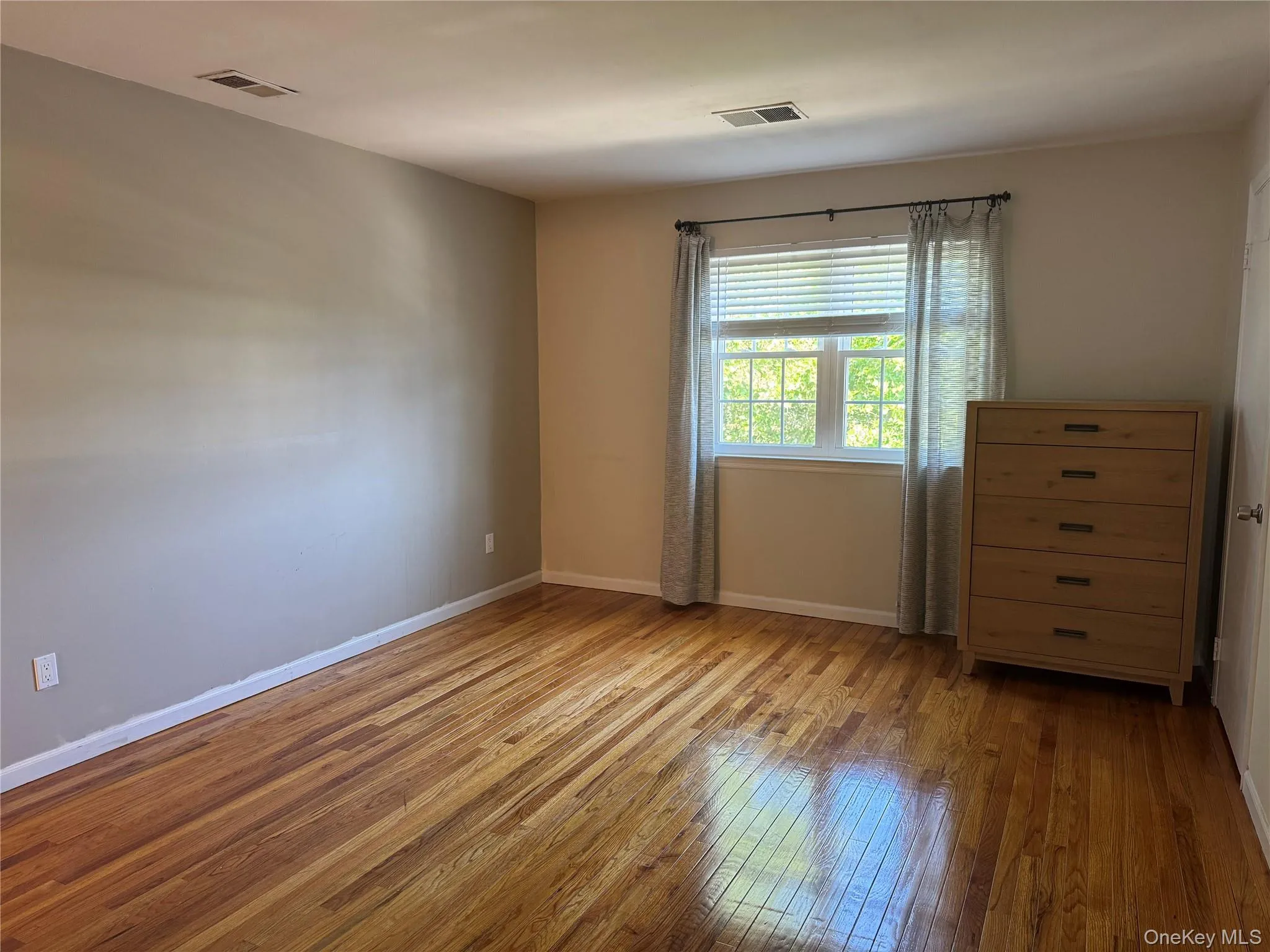 111 Second Avenue, Pelham, NY, 3 Bedrooms Bedrooms, 5 Rooms Rooms,2 BathroomsBathrooms,Residential Lease,For Rent,Second,0,1025822 111 Second Avenue, Pelham, NY, 3 Bedrooms Bedrooms, 5 Rooms Rooms,2 BathroomsBathrooms,Residential Lease,For Rent,Second,0,1025822
