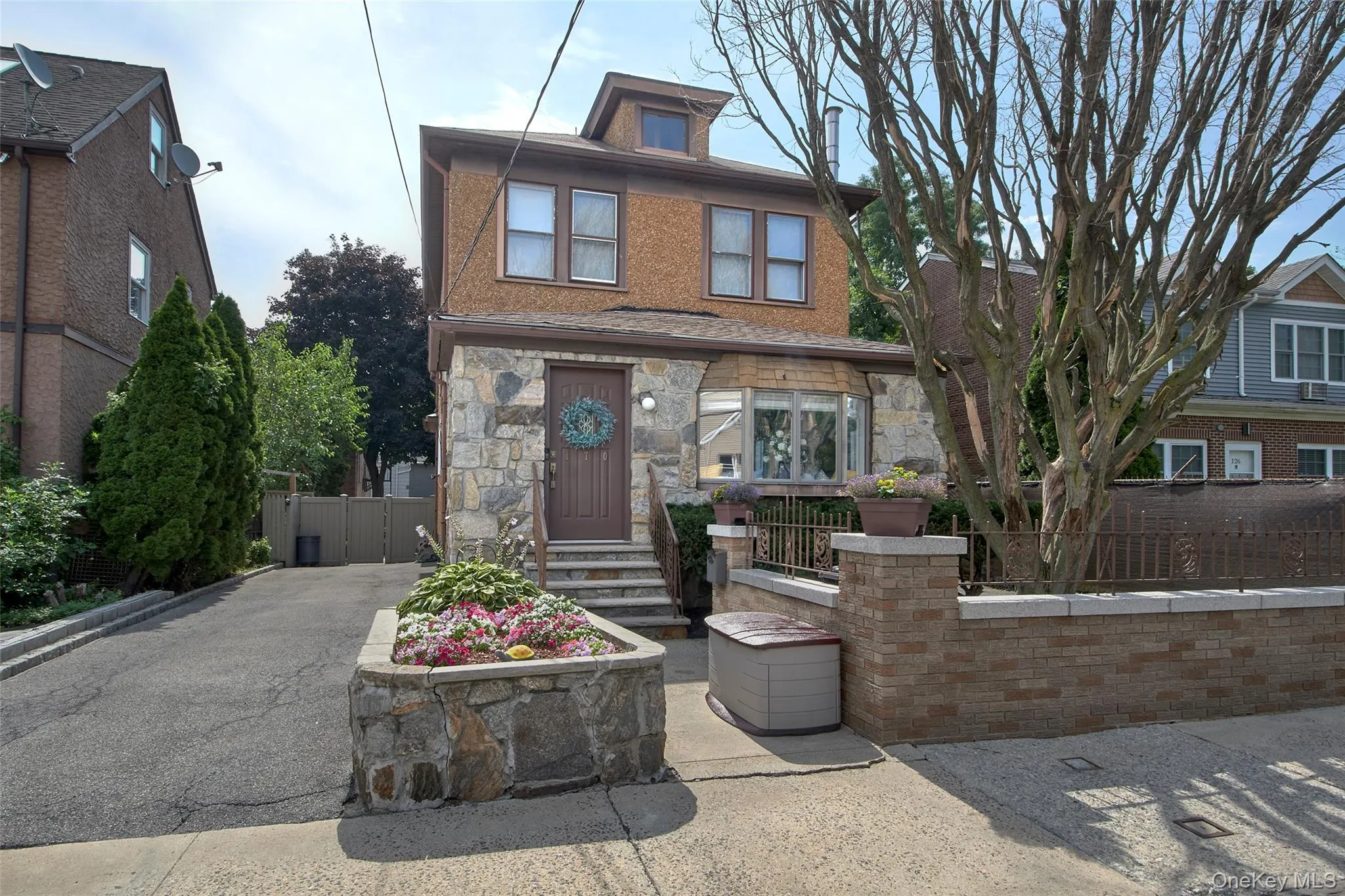 170 Trenchard Street, Yonkers, NY, 2 Bedrooms Bedrooms, 6 Rooms Rooms,1 BathroomBathrooms,Residential,For Rent,Trenchard,0,1025823 170 Trenchard Street, Yonkers, NY, 2 Bedrooms Bedrooms, 6 Rooms Rooms,1 BathroomBathrooms,Residential,For Rent,Trenchard,0,1025823