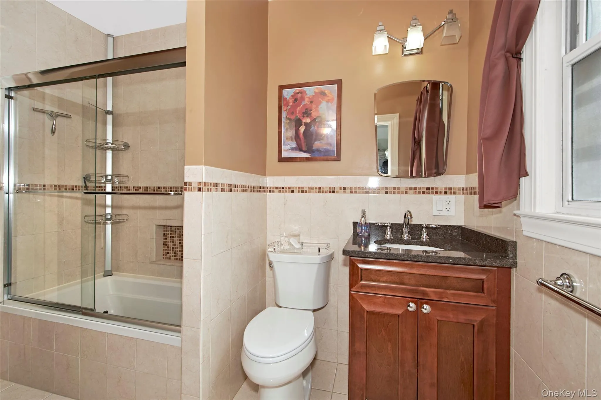 :arge hall bathroom :arge hall bathroom
