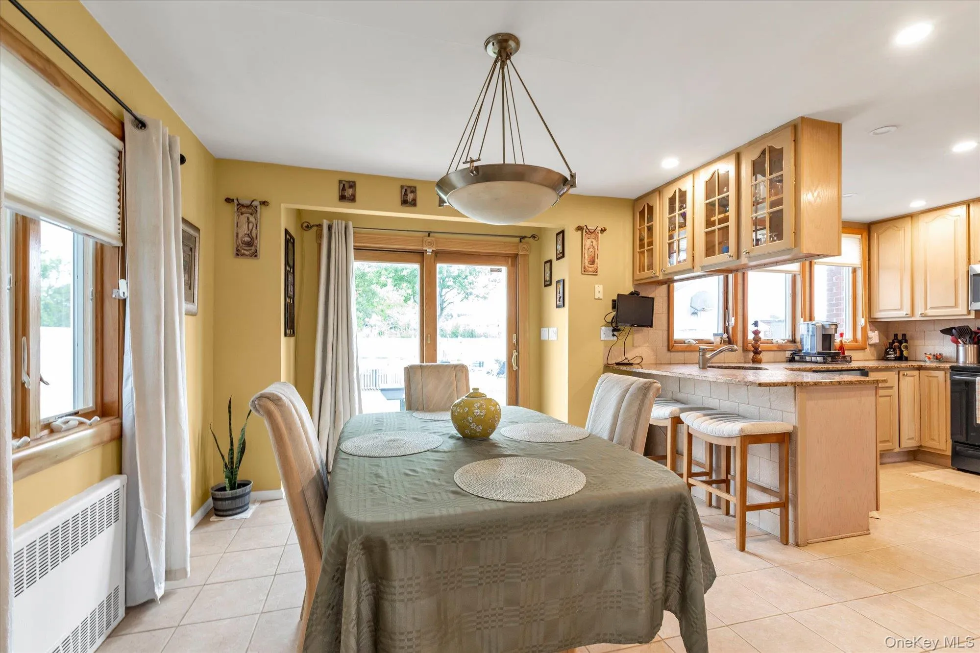 2631 Fox Road, Hempstead, NY, 3 Bedrooms Bedrooms, 8 Rooms Rooms,2 BathroomsBathrooms,Residential,For Rent,Fox,0,1025824 2631 Fox Road, Hempstead, NY, 3 Bedrooms Bedrooms, 8 Rooms Rooms,2 BathroomsBathrooms,Residential,For Rent,Fox,0,1025824