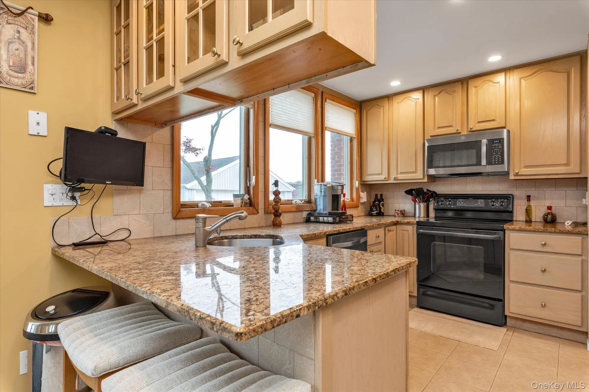 2631 Fox Road, Hempstead, NY, 3 Bedrooms Bedrooms, 8 Rooms Rooms,2 BathroomsBathrooms,Residential,For Rent,Fox,0,1025824 2631 Fox Road, Hempstead, NY, 3 Bedrooms Bedrooms, 8 Rooms Rooms,2 BathroomsBathrooms,Residential,For Rent,Fox,0,1025824