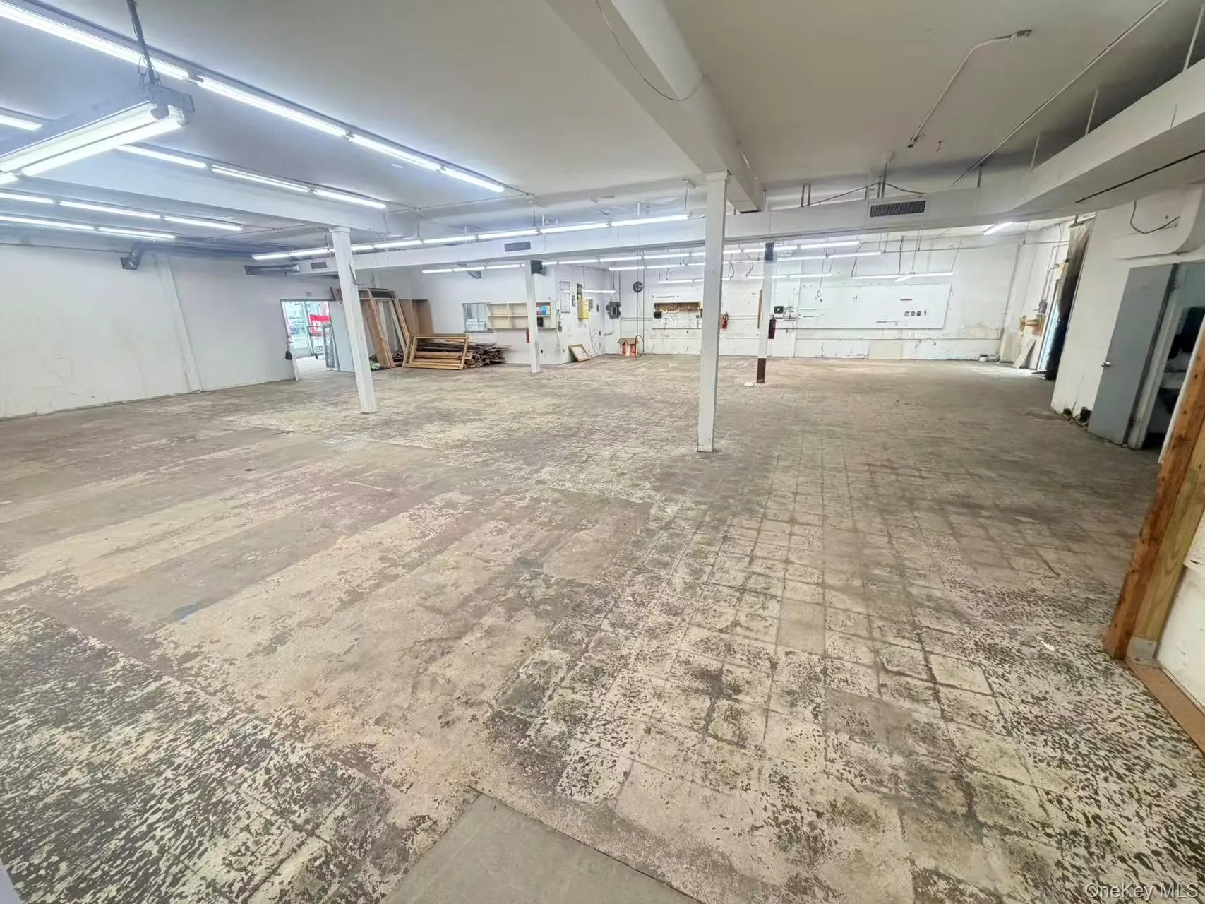 214 Front Street, Hempstead, NY, ,Commercial Lease,For Rent,Front,0,1025827 214 Front Street, Hempstead, NY, ,Commercial Lease,For Rent,Front,0,1025827