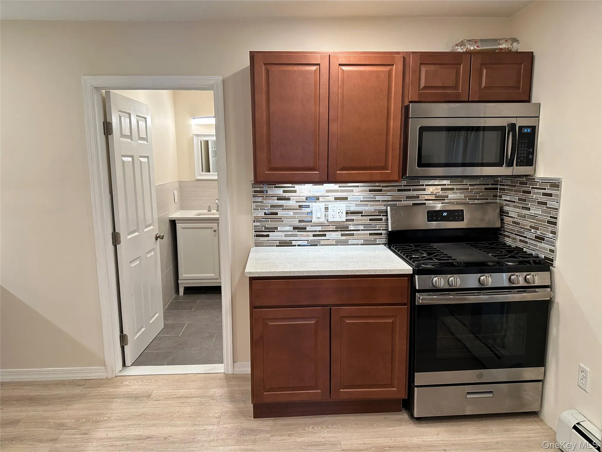 152 Saint James Street, Kingston, NY, 1 Room Rooms,1 BathroomBathrooms,Residential Lease,For Rent,Saint James,0,1025828 152 Saint James Street, Kingston, NY, 1 Room Rooms,1 BathroomBathrooms,Residential Lease,For Rent,Saint James,0,1025828